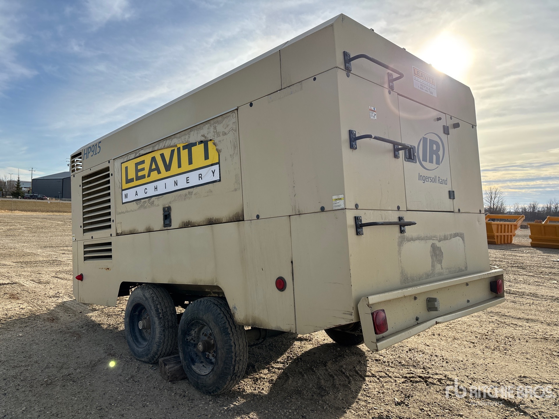 General Appearance with Imagen: esquina trasera izquierda