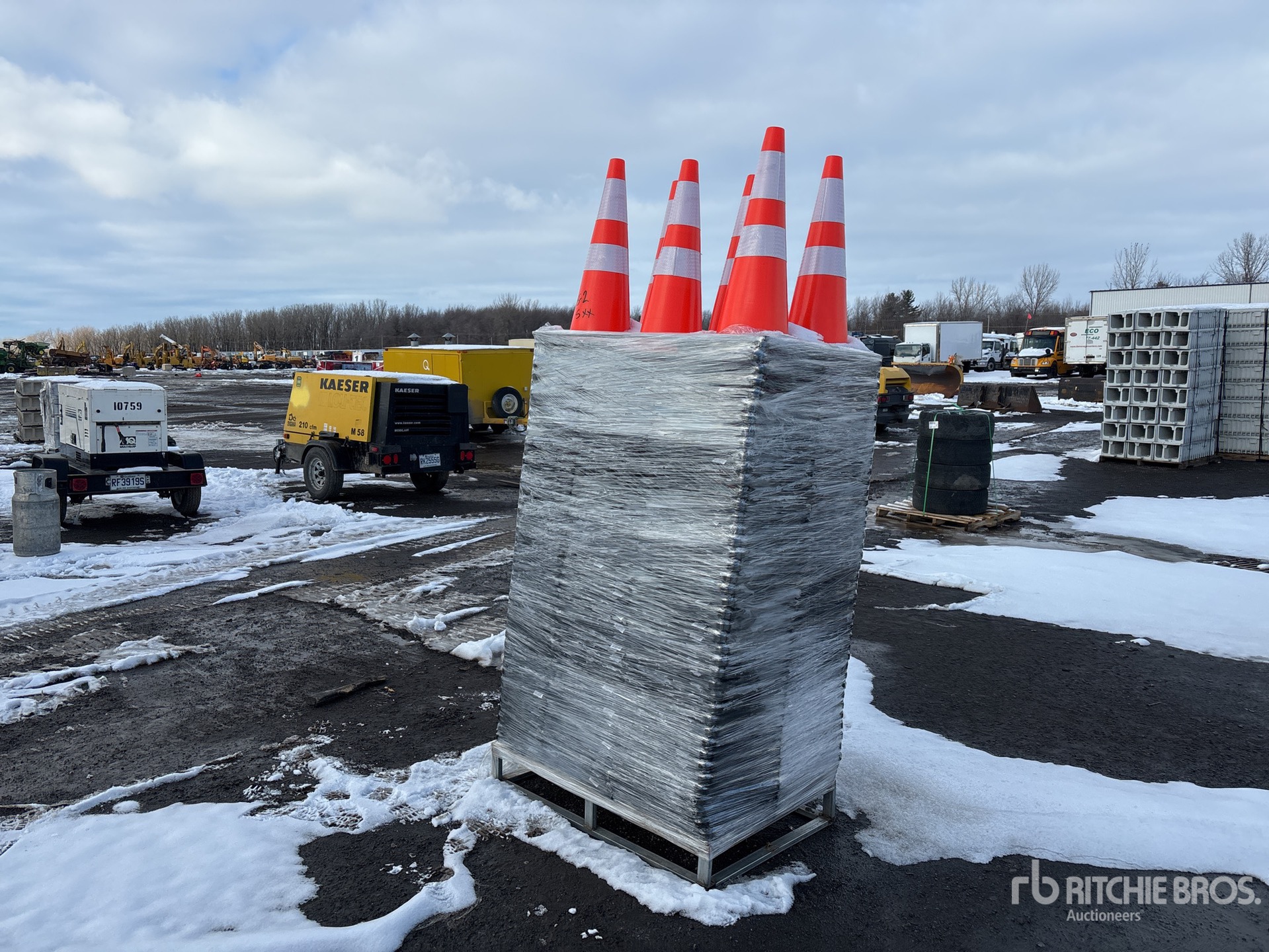 General Appearance with Image, coin avant gauche