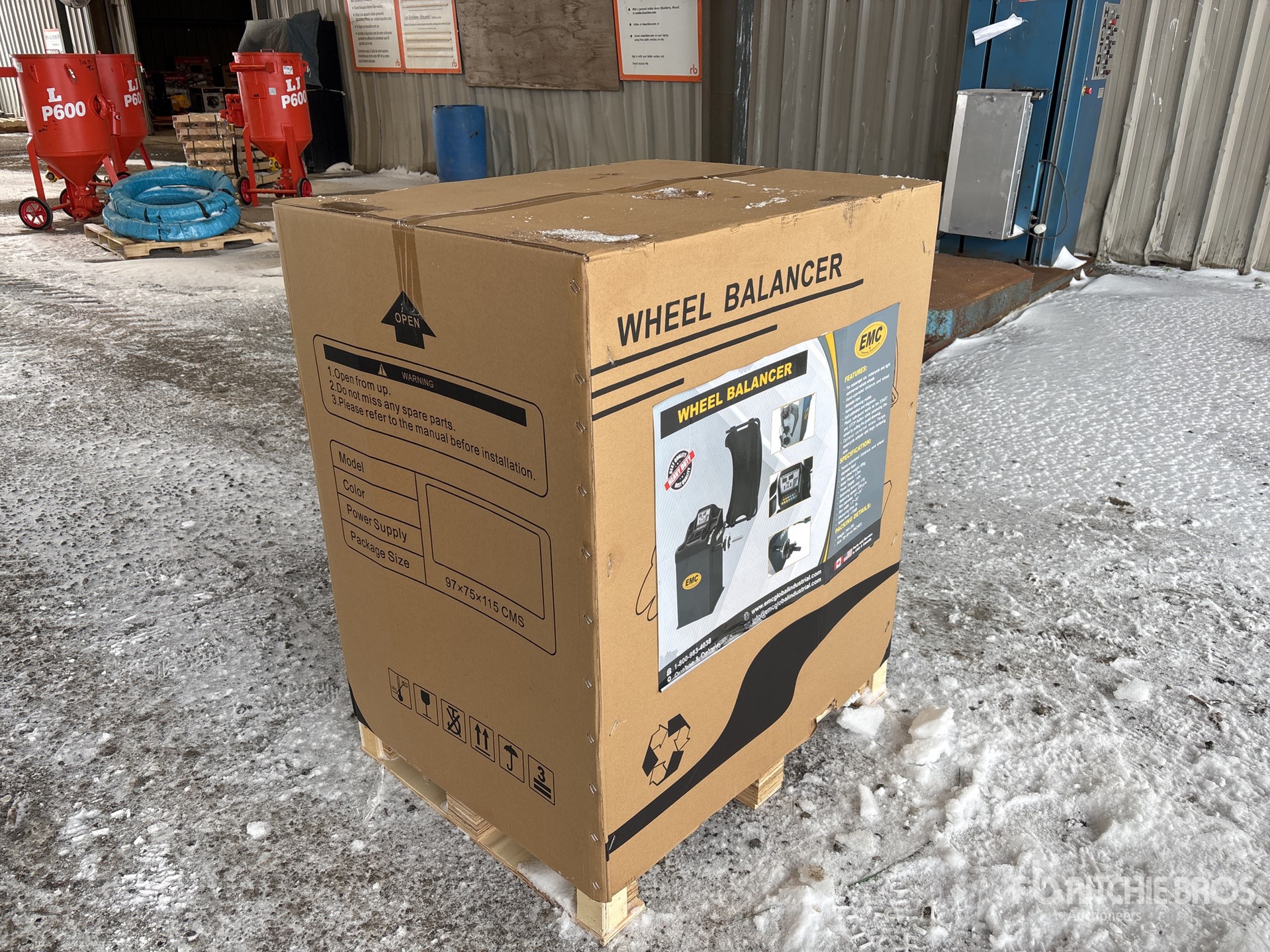 General Appearance with Picture, Left Rear Corner