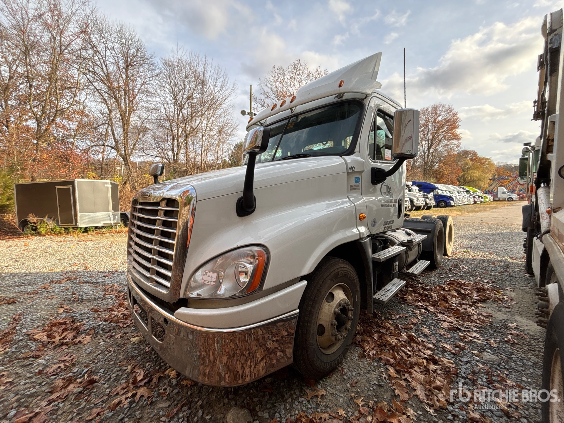 General Appearance with Foto, angolo anteriore sinistro