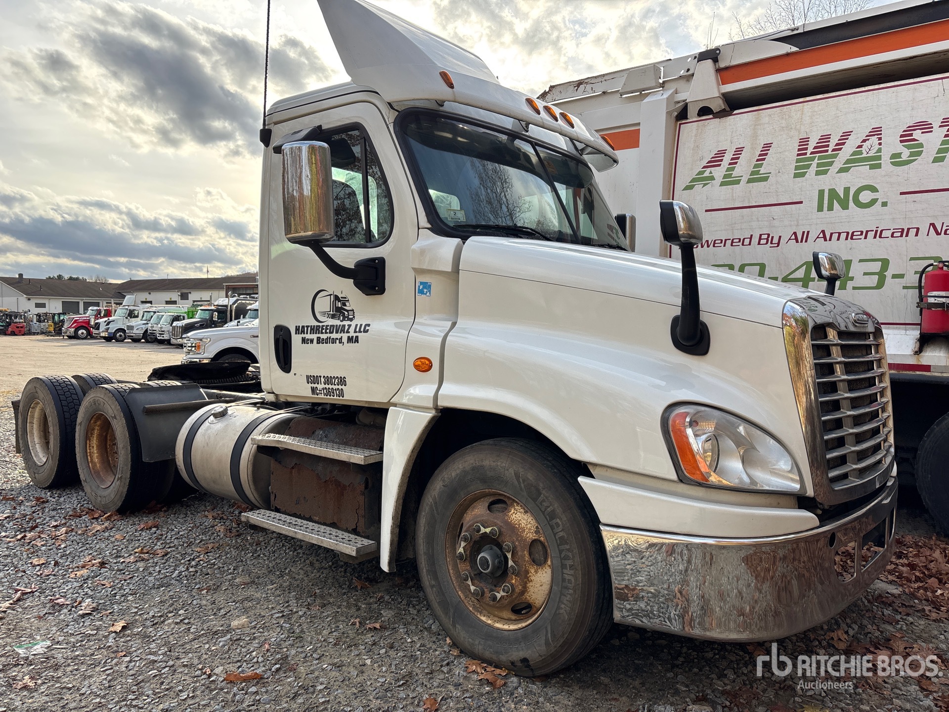 General Appearance with Foto, angolo anteriore destro