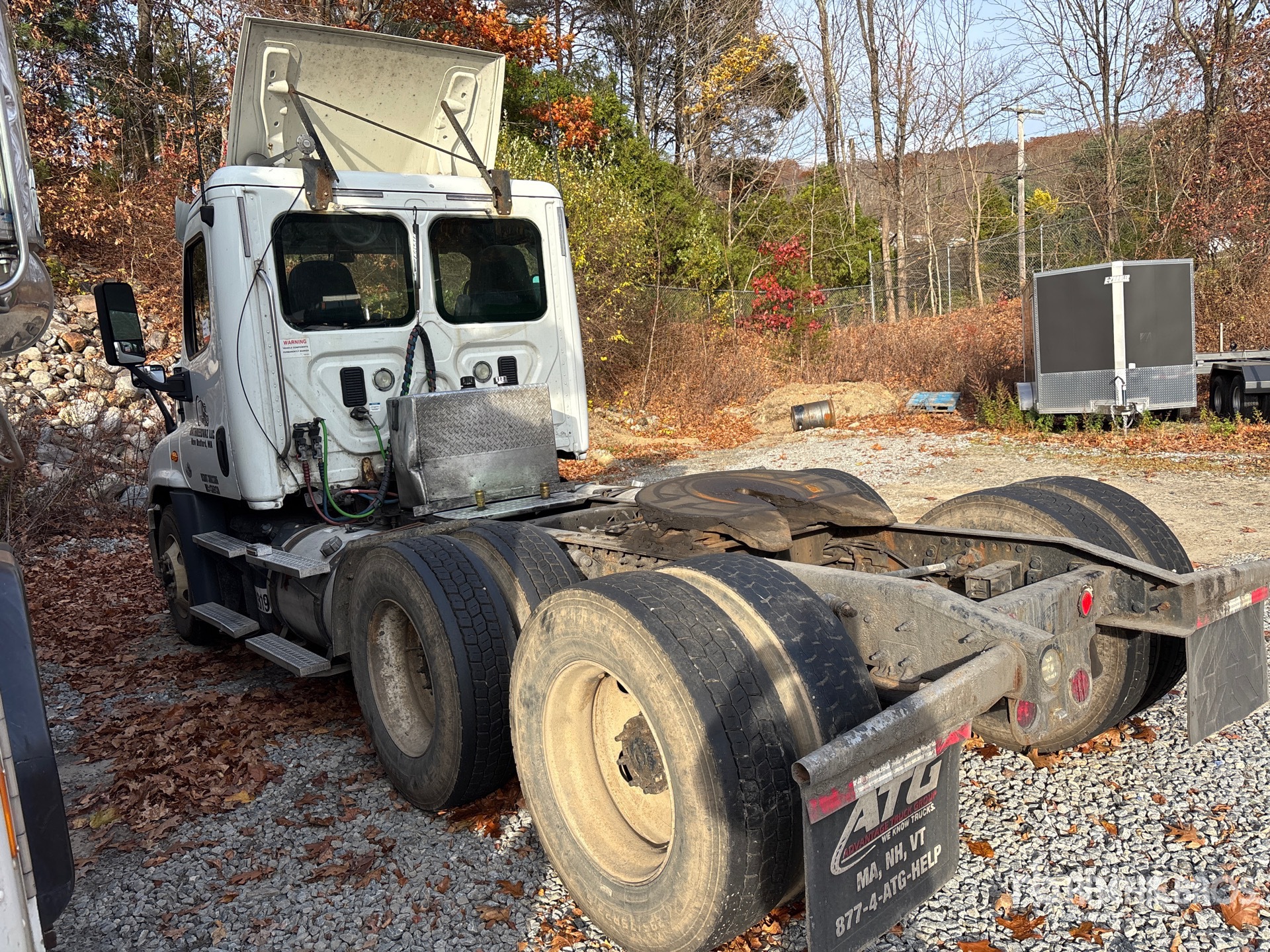 General Appearance with Foto, angolo posteriore sinistro