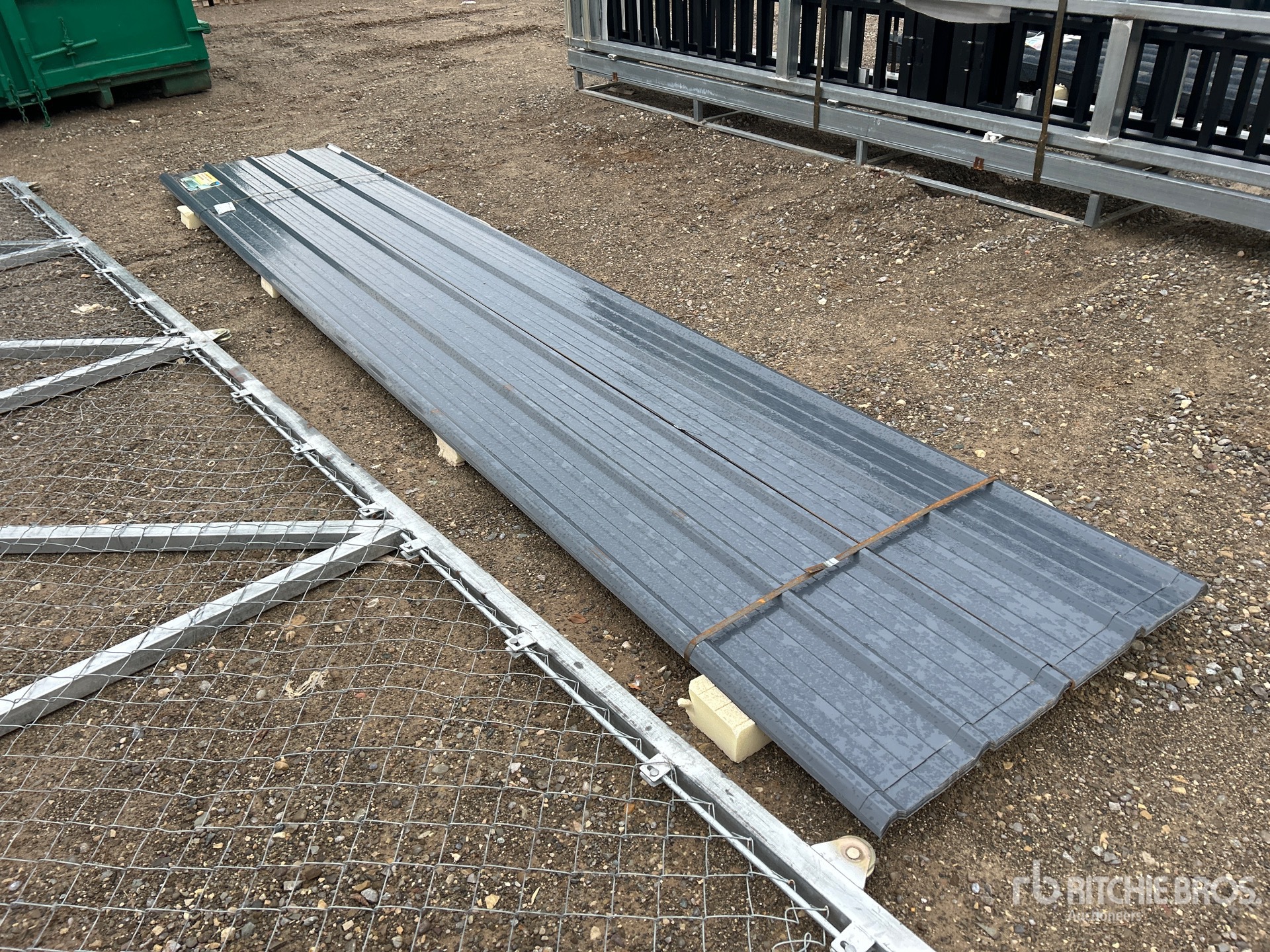 General Appearance with Image, coin avant droit