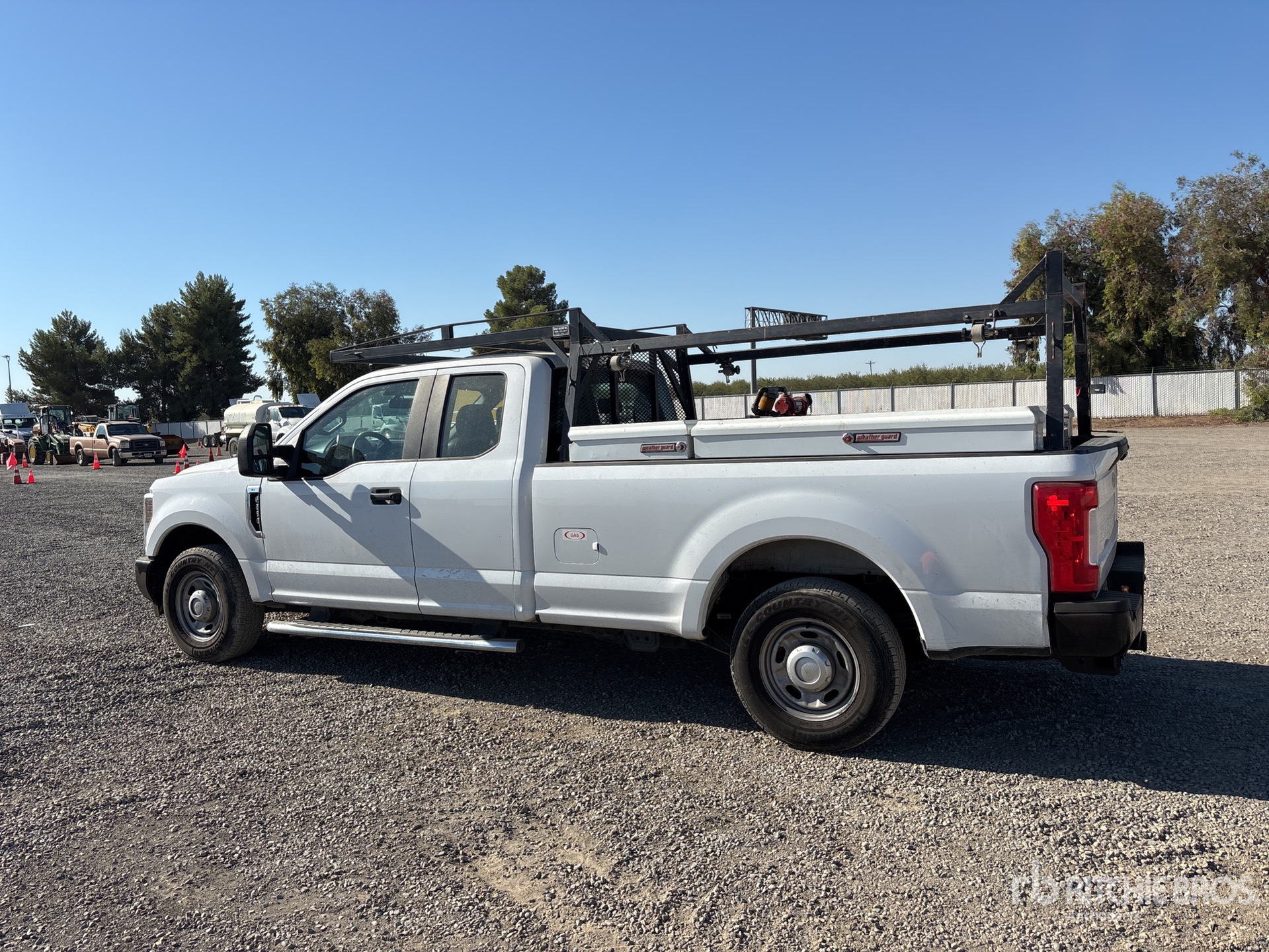 General Appearance with Zdjęcie, lewy dolny róg