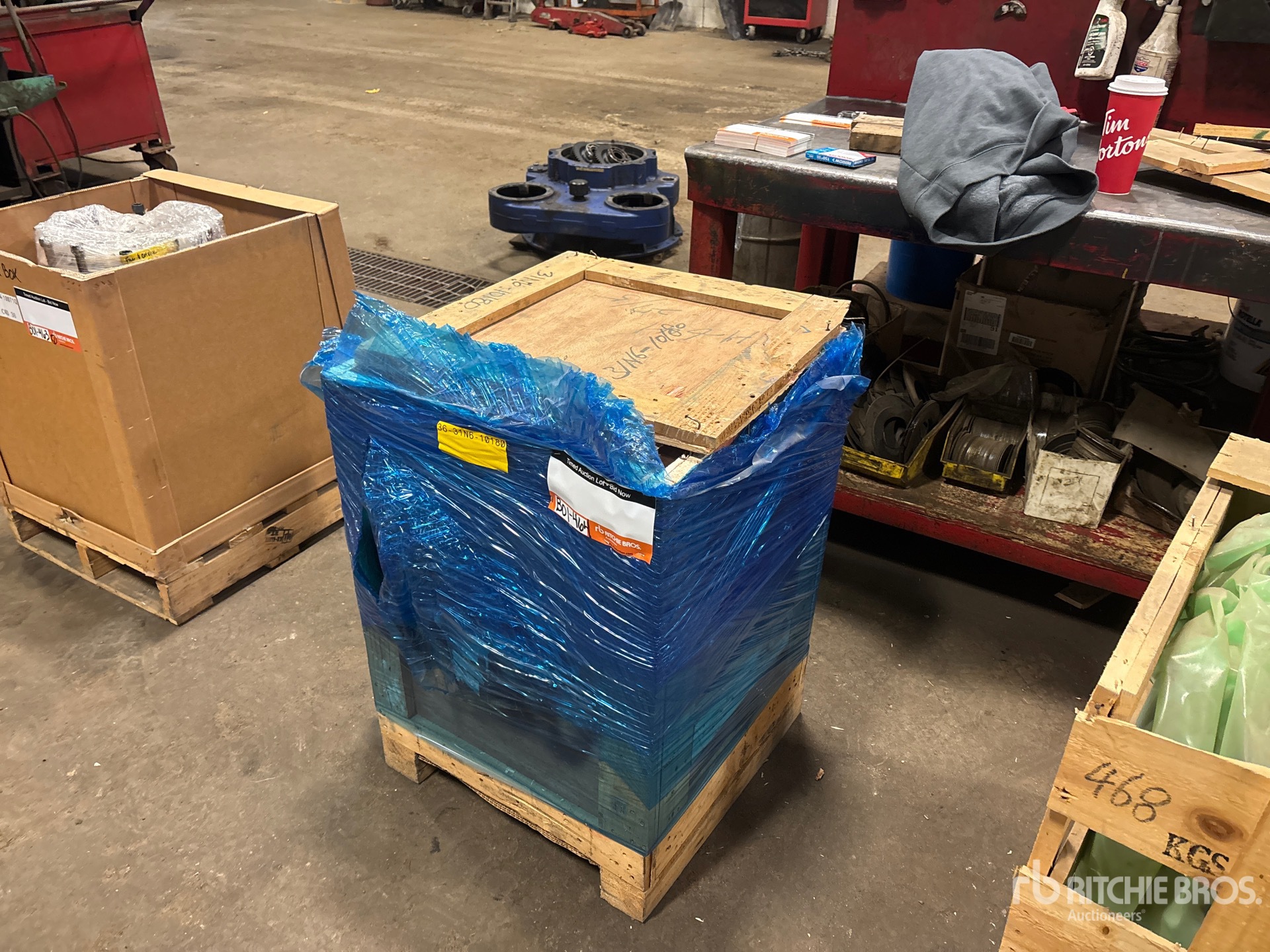 General Appearance with Picture, Left Front Corner