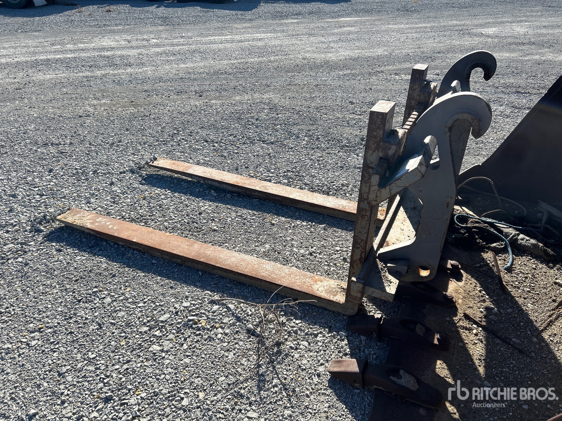 General Appearance with Bild, Ecke hinten links