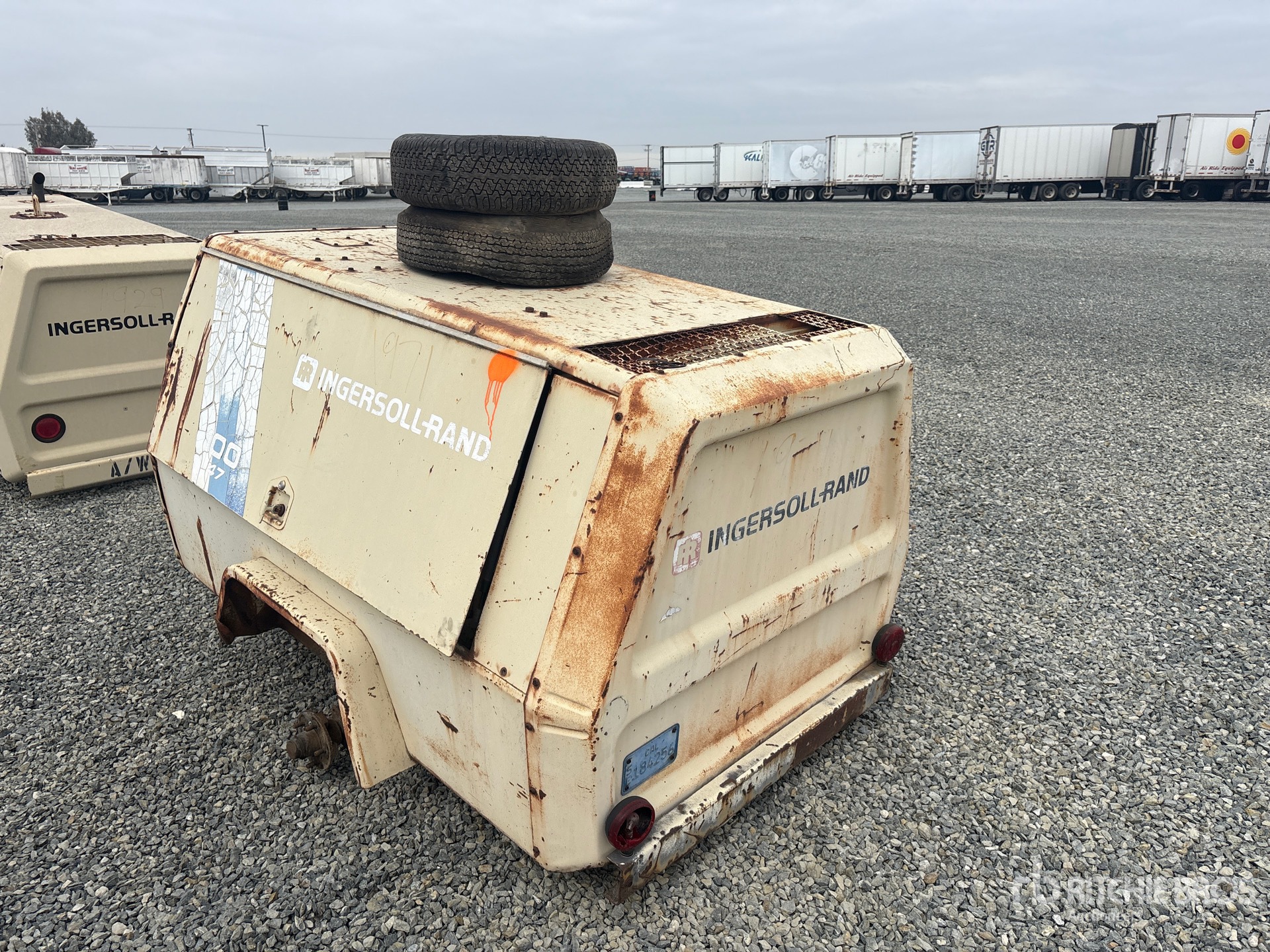 General Appearance with Zdjęcie, lewy dolny róg