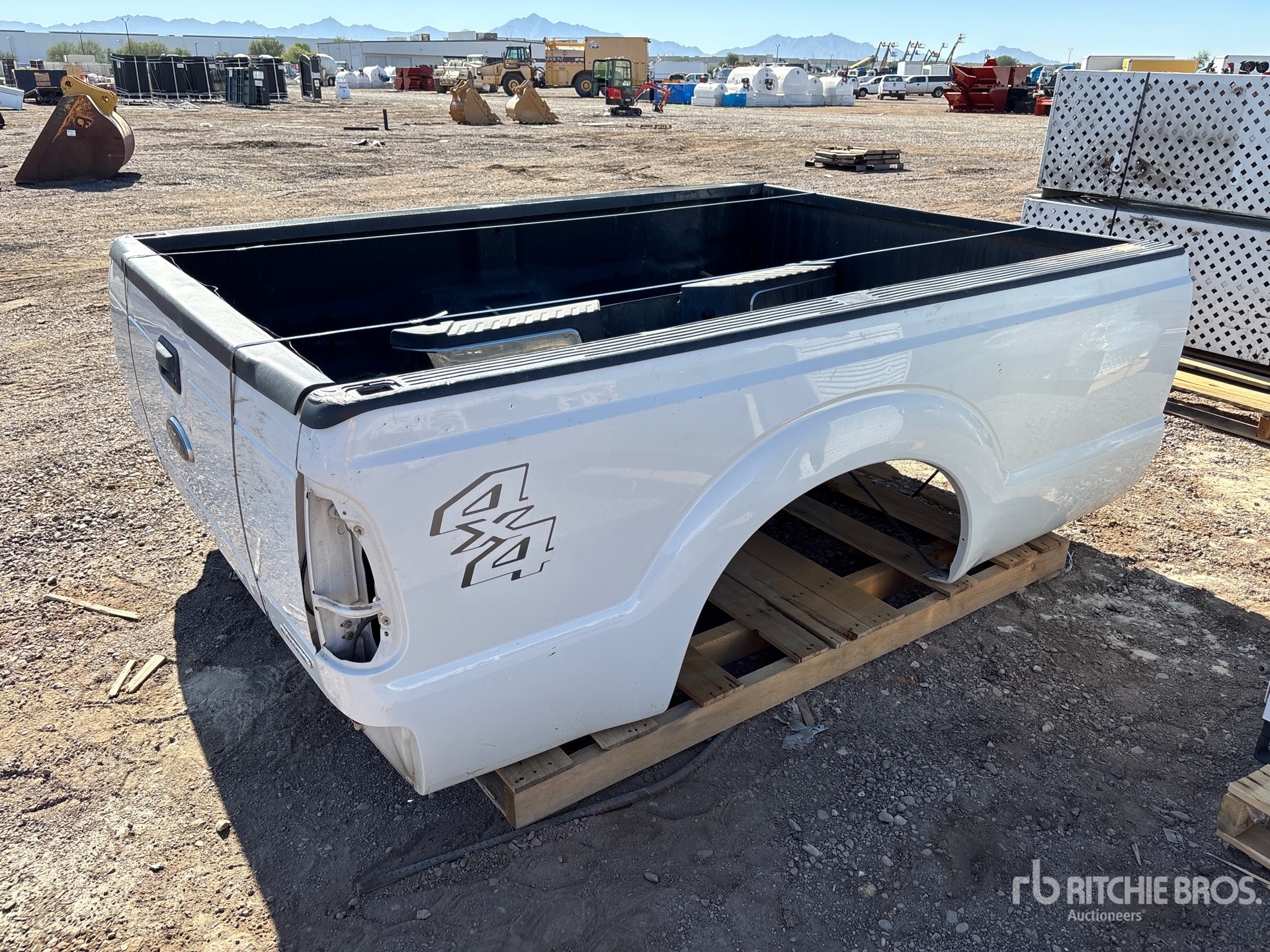 General Appearance with Imagen: esquina trasera derecha