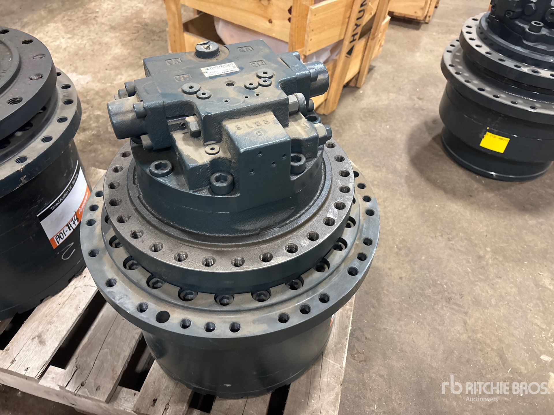 General Appearance with Bild, Ecke vorne rechts