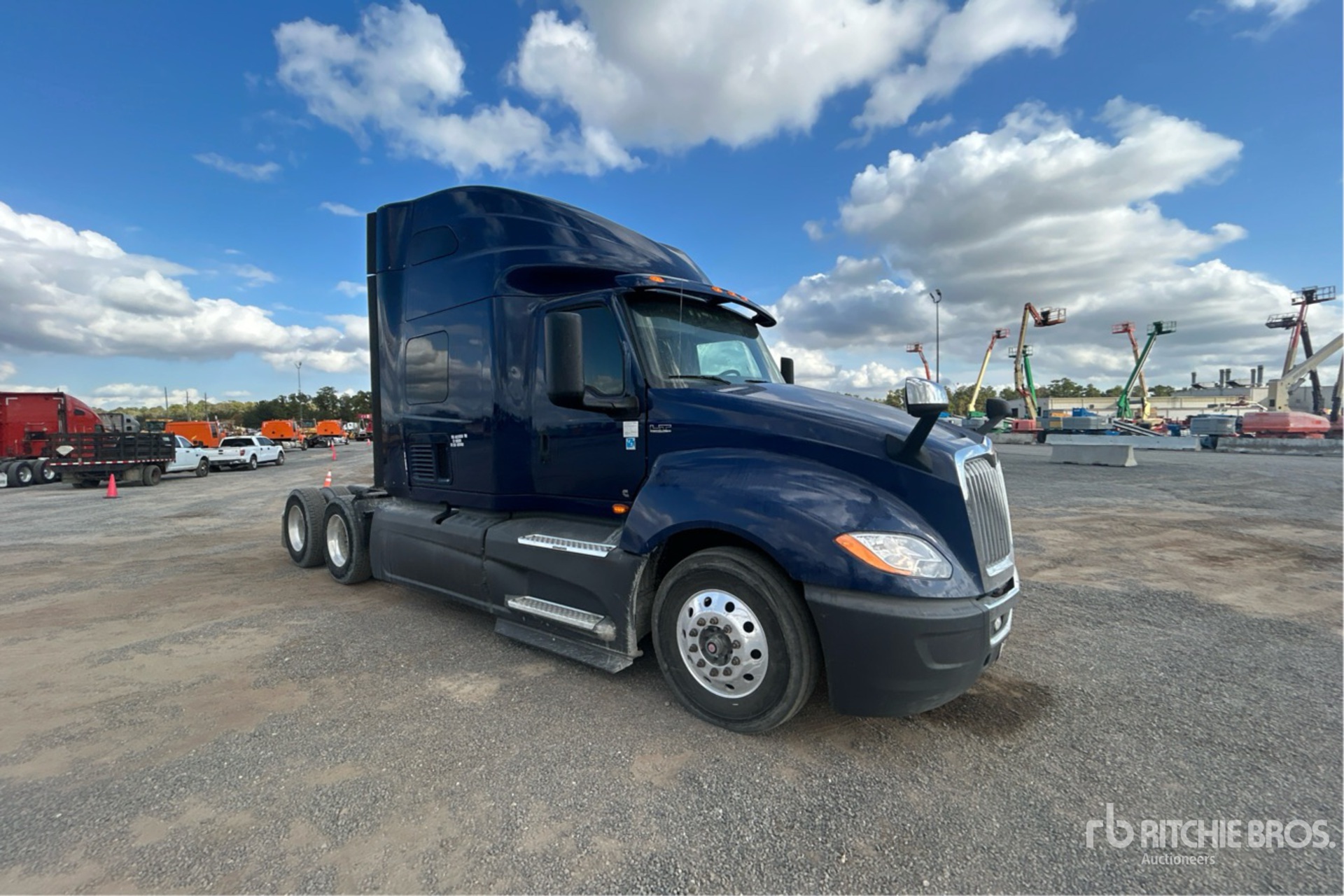 General Appearance with Picture, Right Front Corner