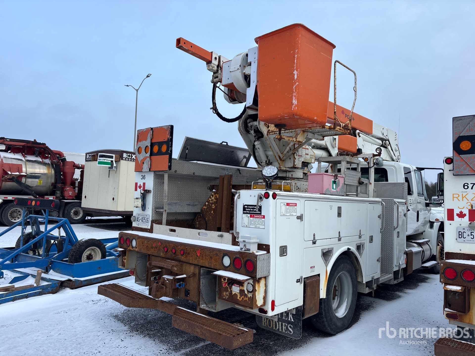 General Appearance with Imagen: esquina trasera derecha