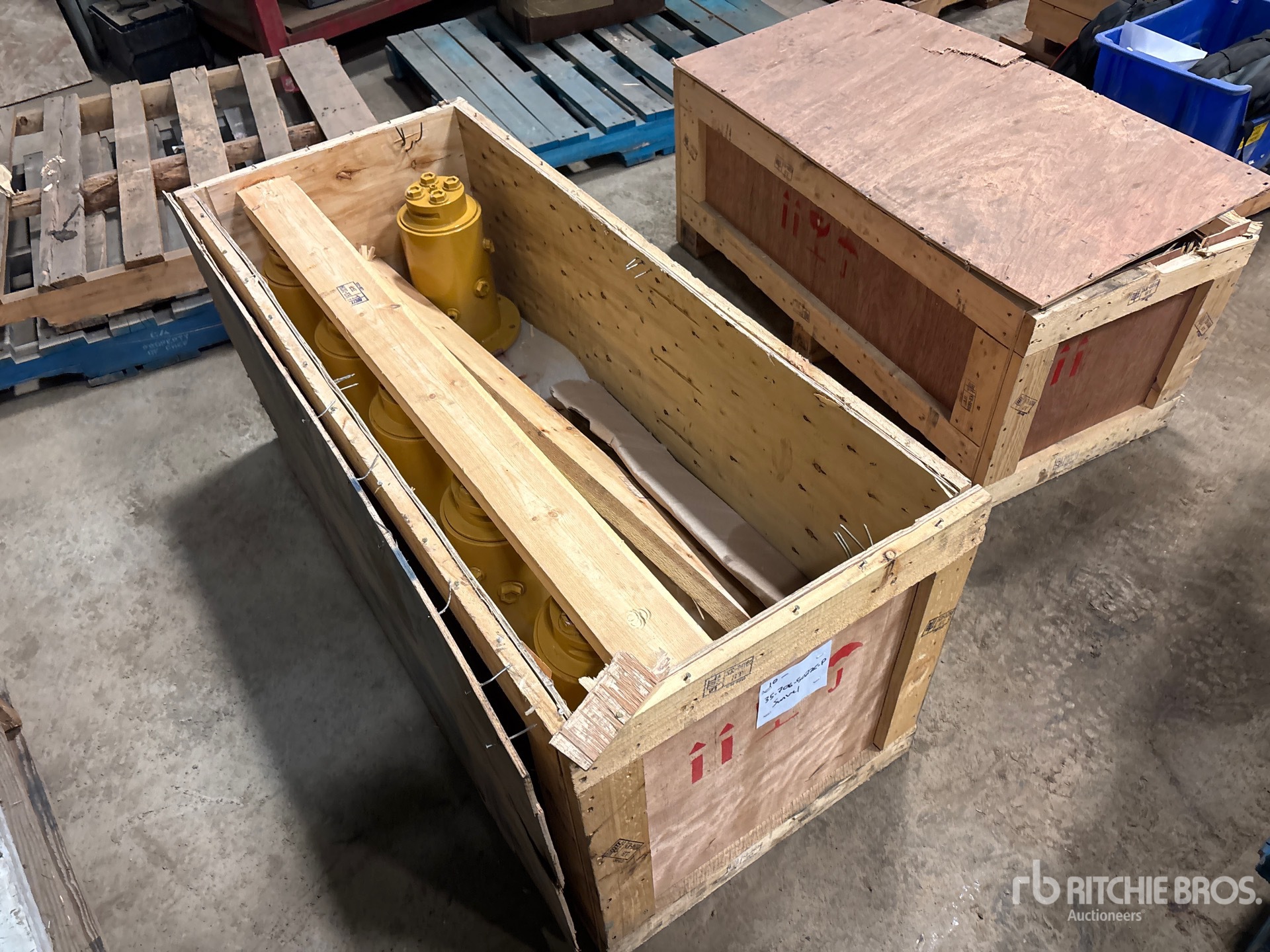 General Appearance with Foto, angolo anteriore sinistro