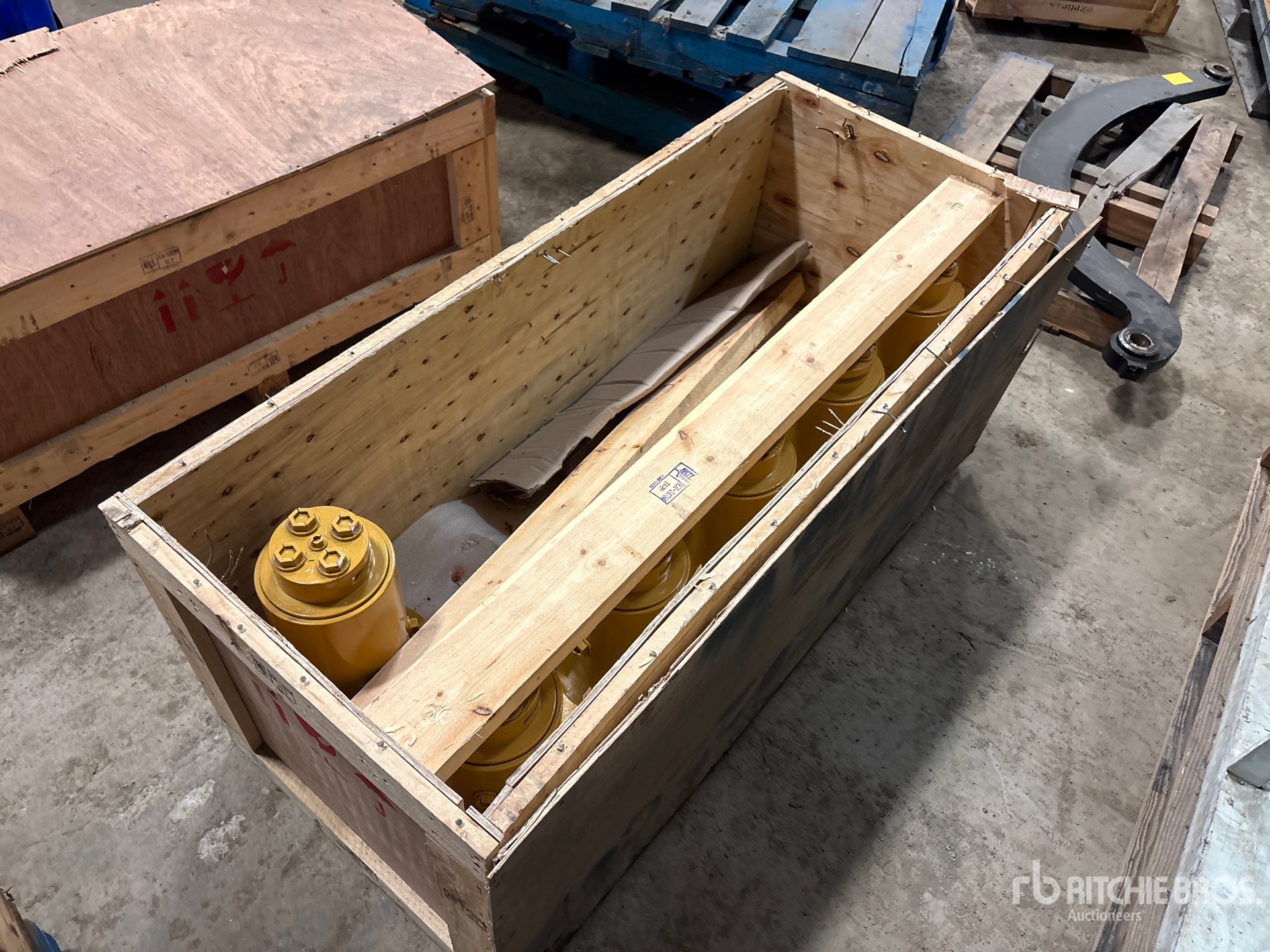 General Appearance with Foto, angolo posteriore sinistro