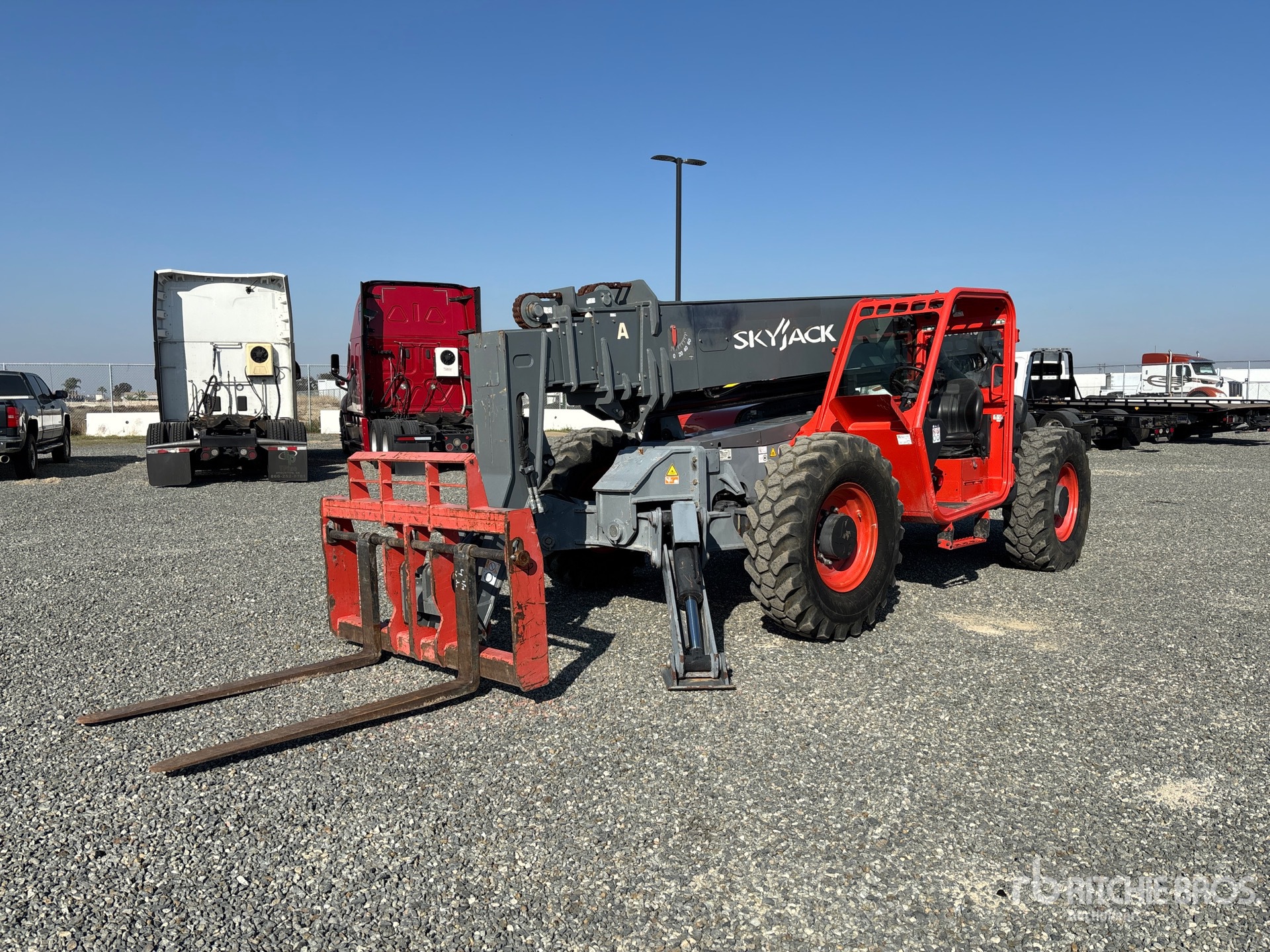 General Appearance with Picture, Left Front Corner