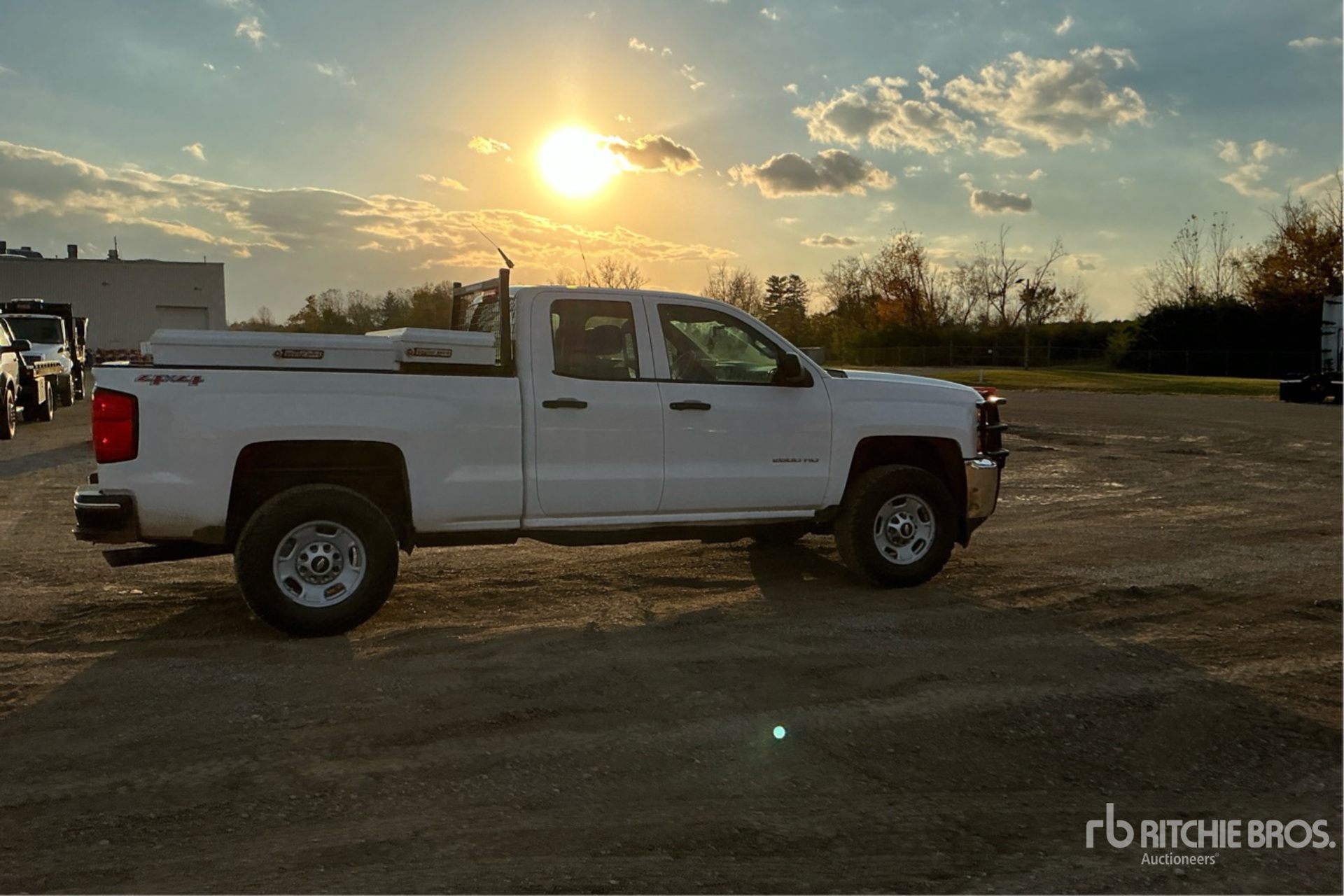 General Appearance with Imagen: esquina trasera derecha