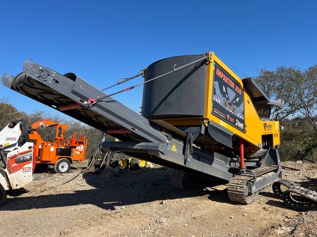 2024 Bandit Impaktor 250 50 ton/hr Tracked Shredder
