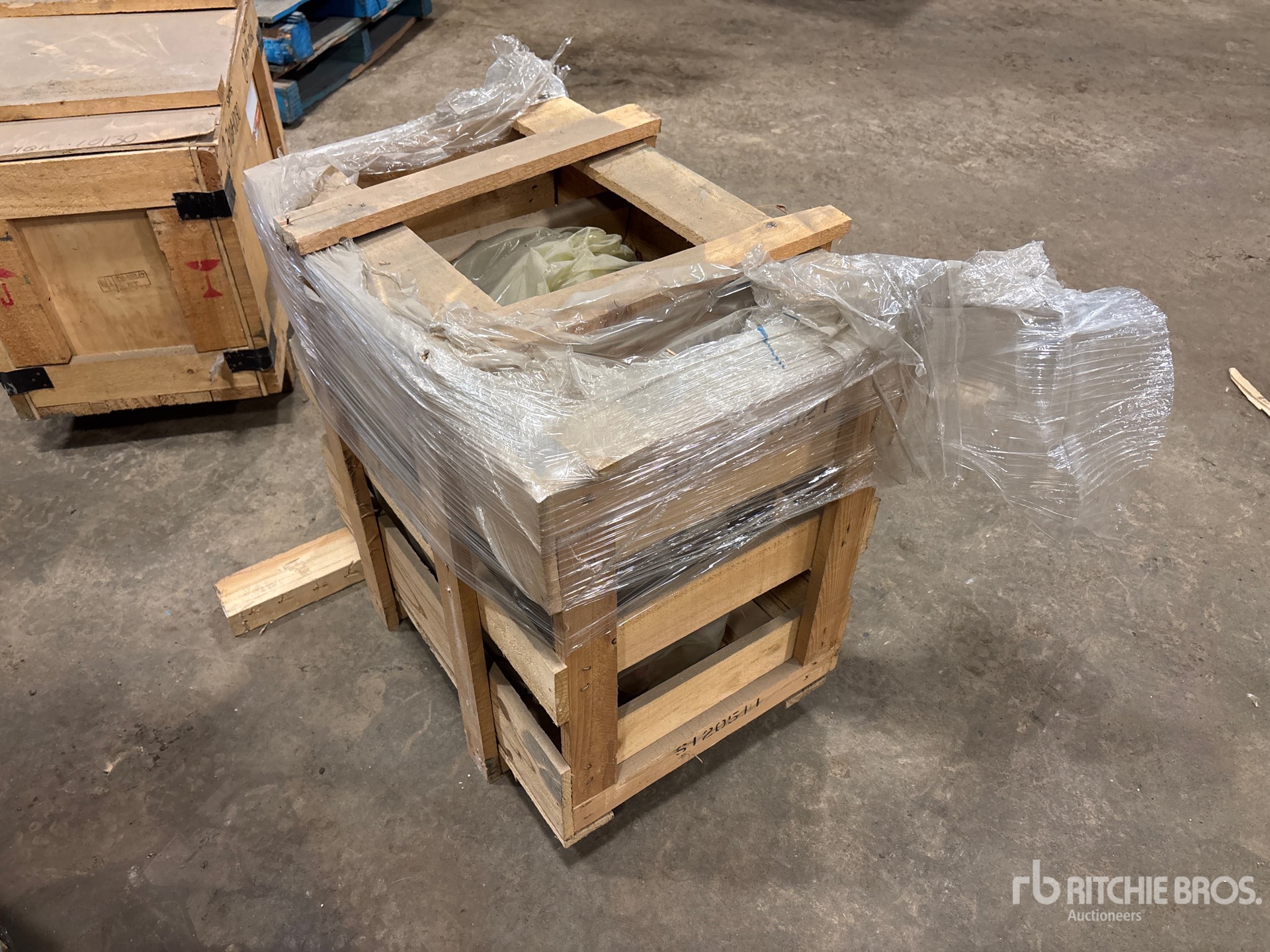 General Appearance with Foto, angolo anteriore sinistro