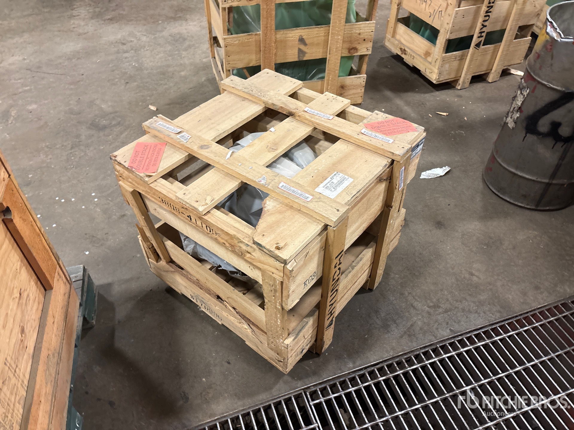 General Appearance with Bild, Ecke hinten links