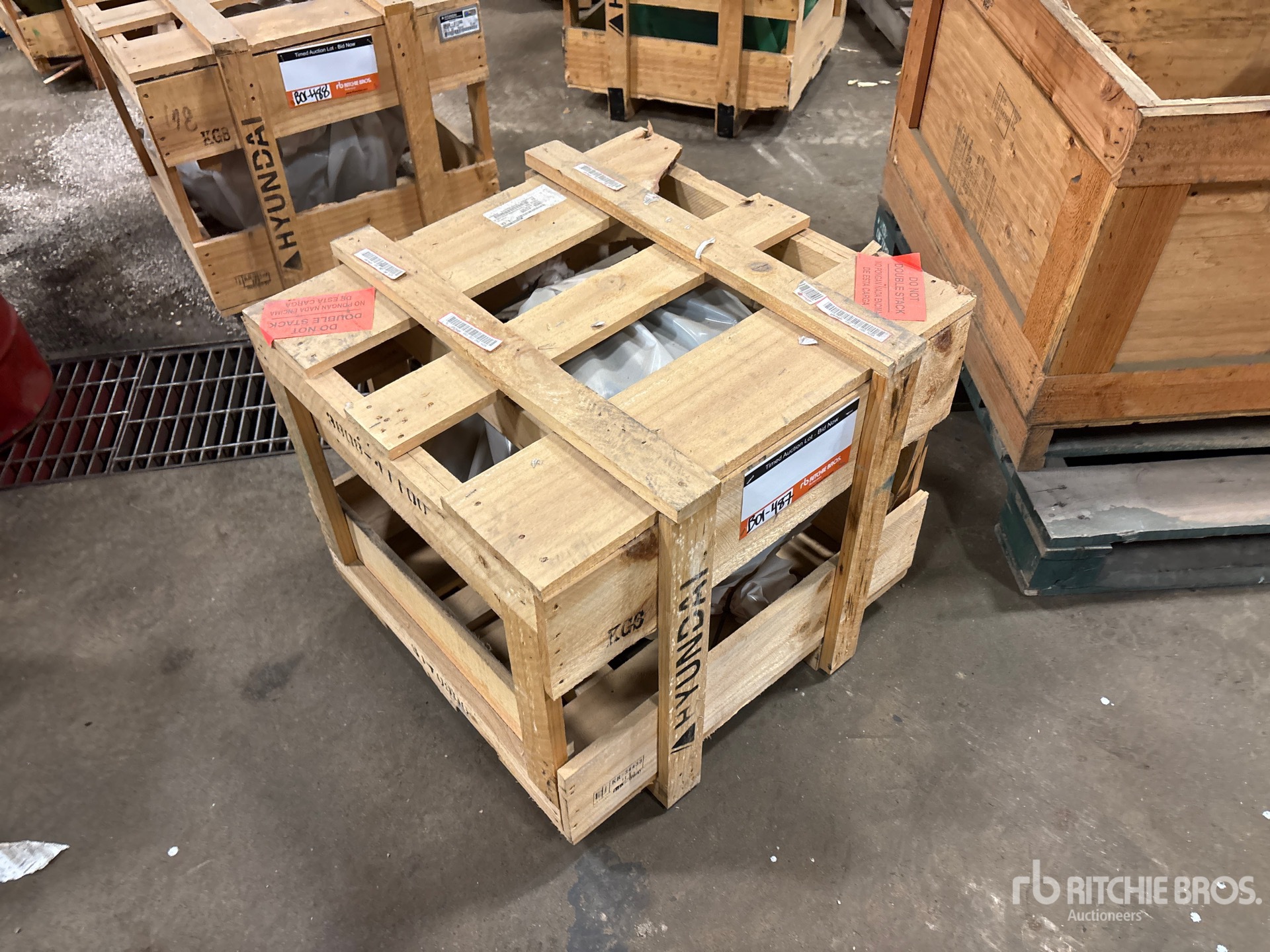 General Appearance with Bild, Ecke vorne rechts