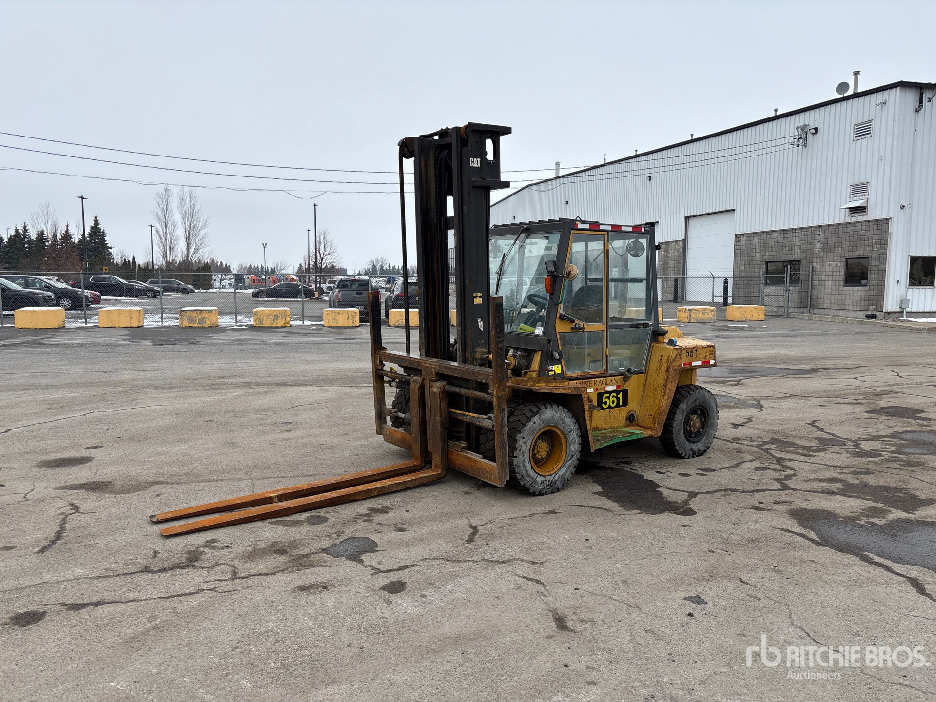 General Appearance with Featured Photo