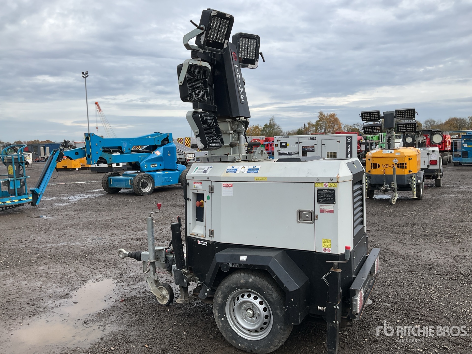 General Appearance with Bild, Ecke vorne rechts