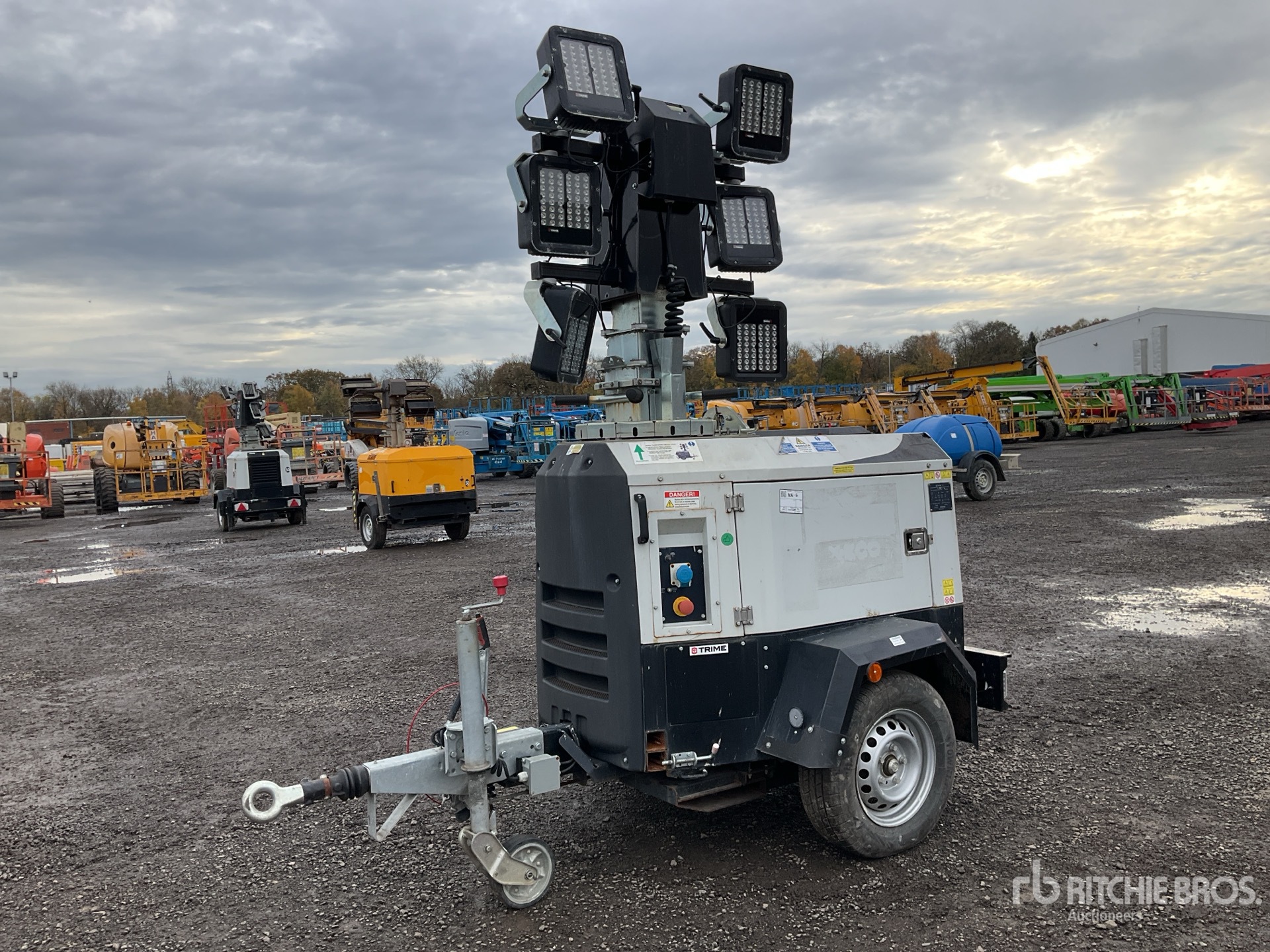 General Appearance with Bild, Ecke vorne links