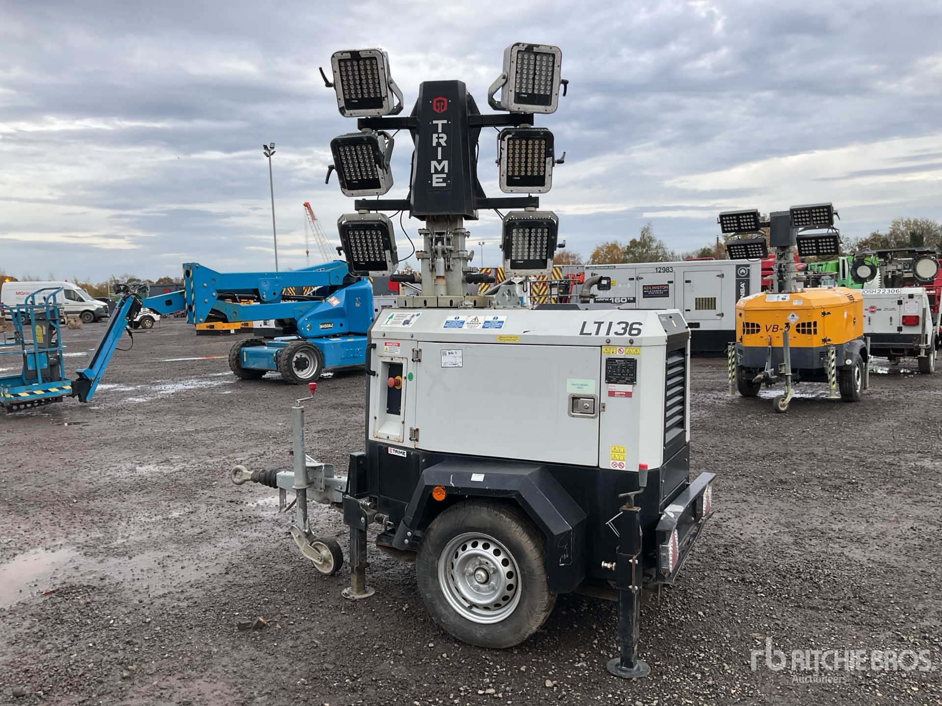 General Appearance with Bild, Ecke vorne rechts