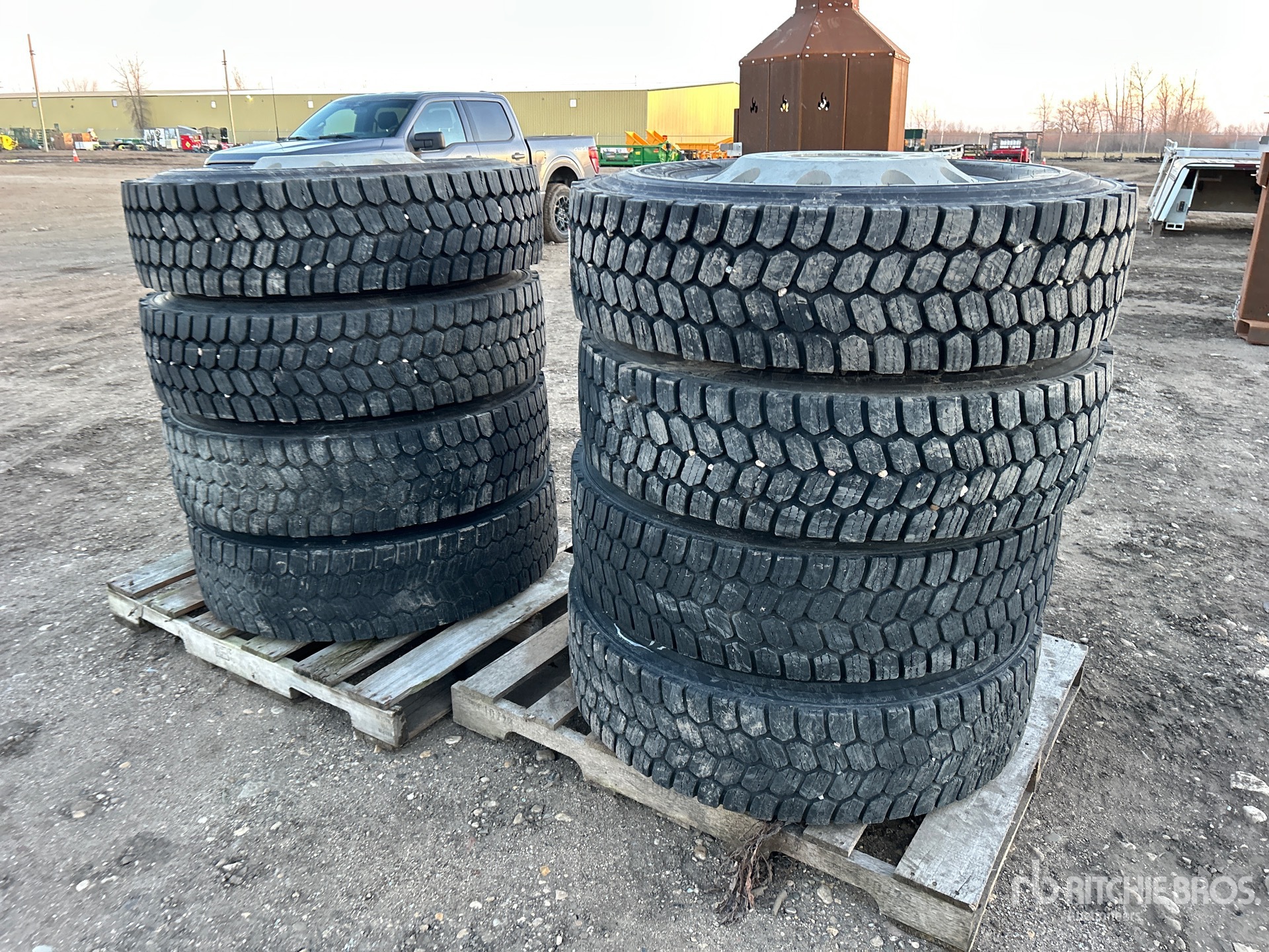 General Appearance with Image, coin arrière droit