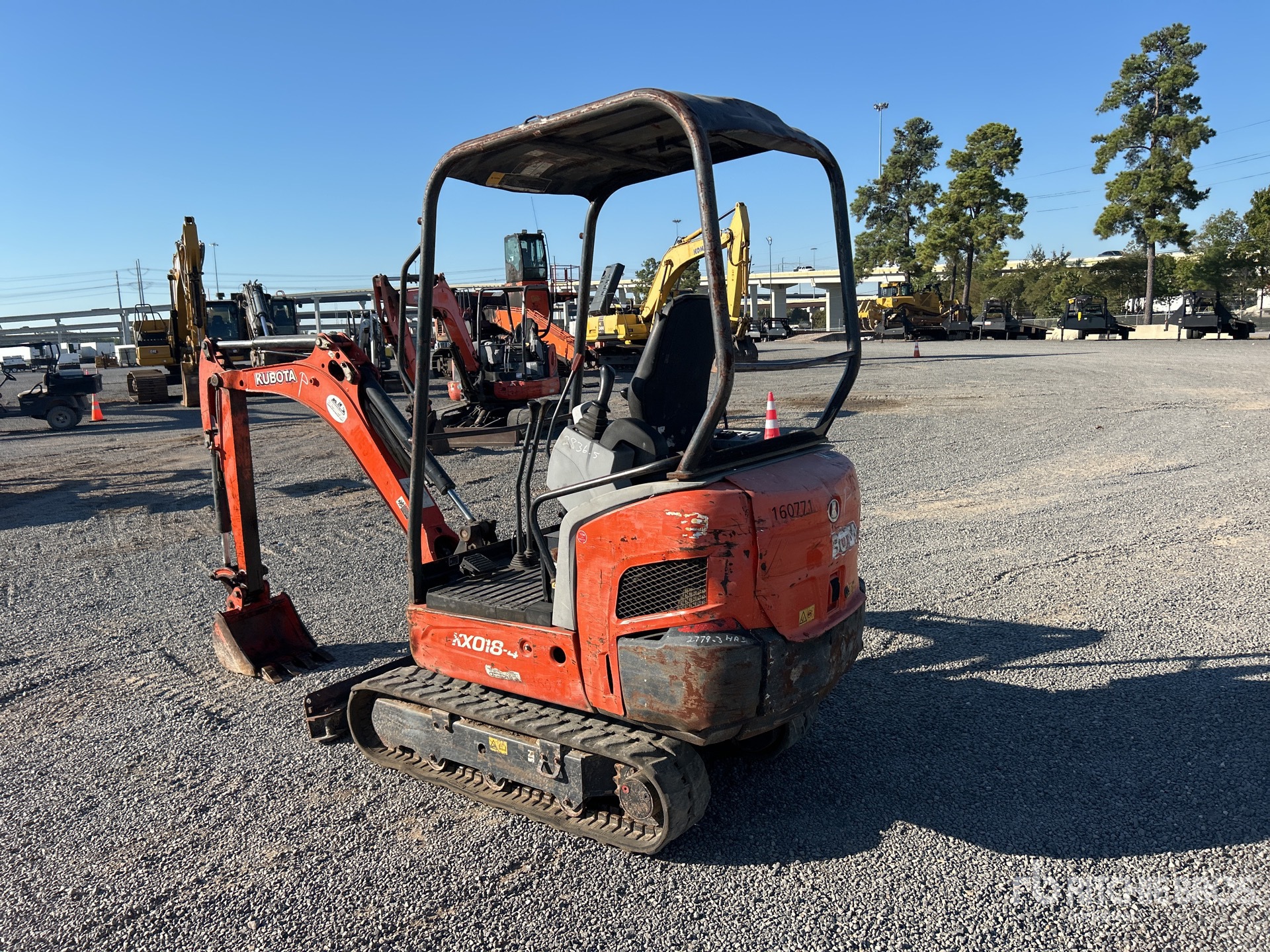 General Appearance with Bild, Ecke hinten links