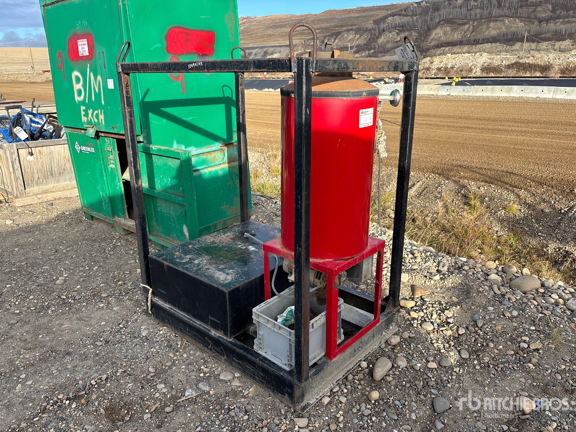 General Appearance with Picture, Left Front Corner