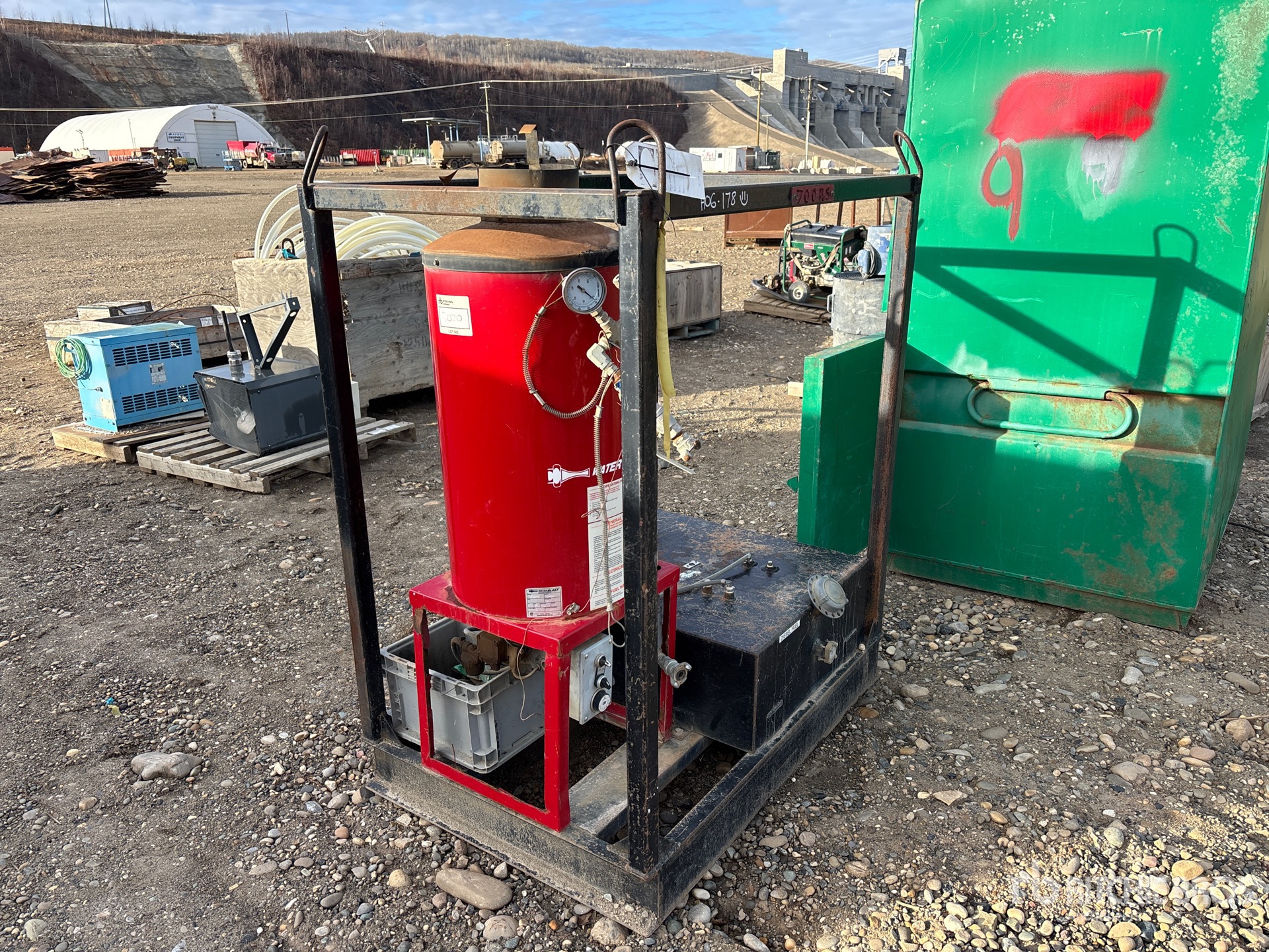 General Appearance with Picture, Left Rear Corner