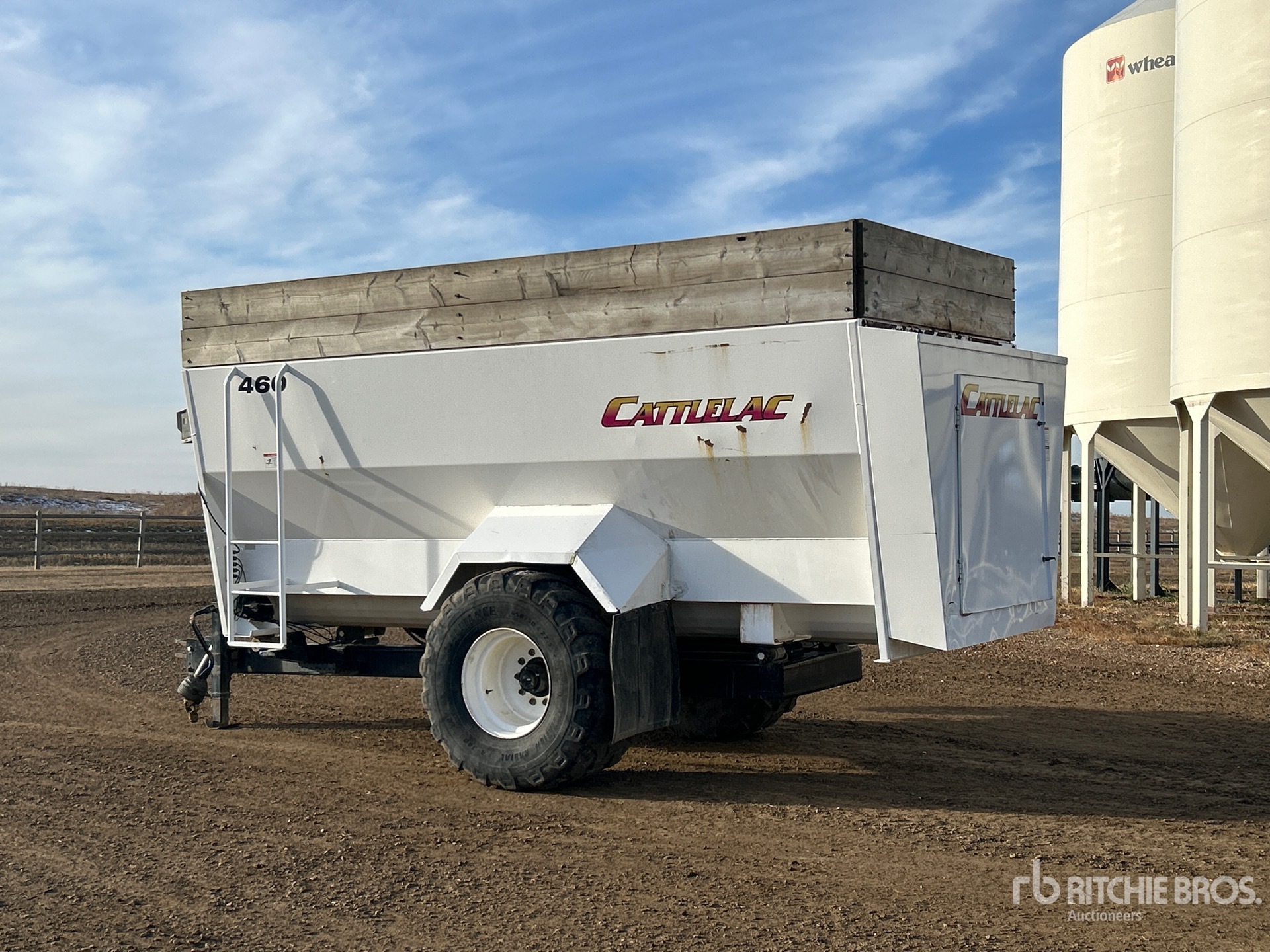 General Appearance with Imagen: esquina trasera izquierda