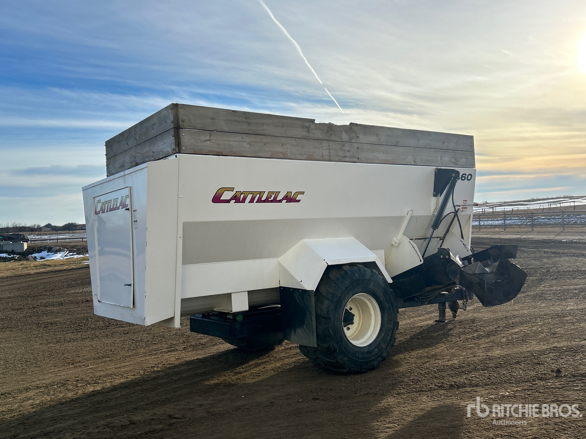 General Appearance with Imagen: esquina trasera derecha