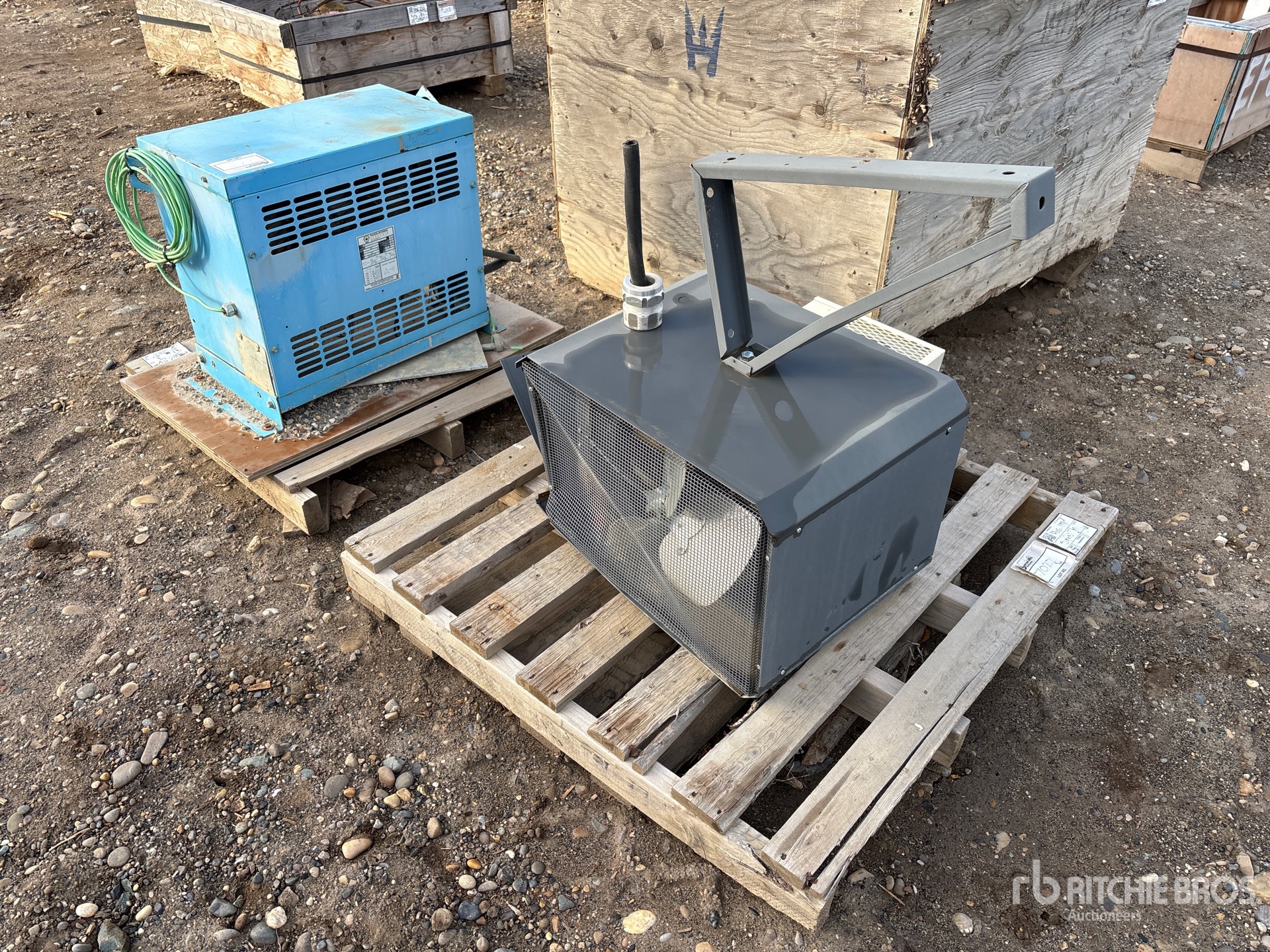 General Appearance with Bild, Ecke hinten links