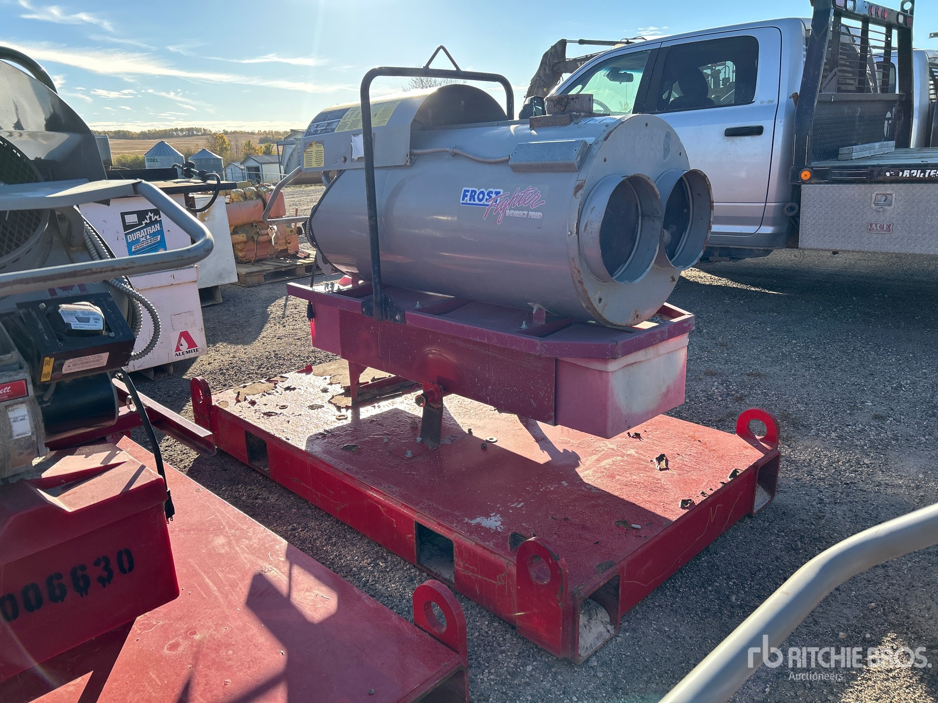 Aspect général with Image, coin avant droit