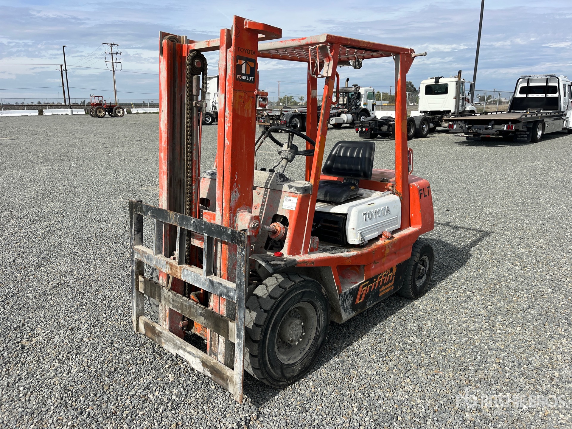 General Appearance with Featured Photo