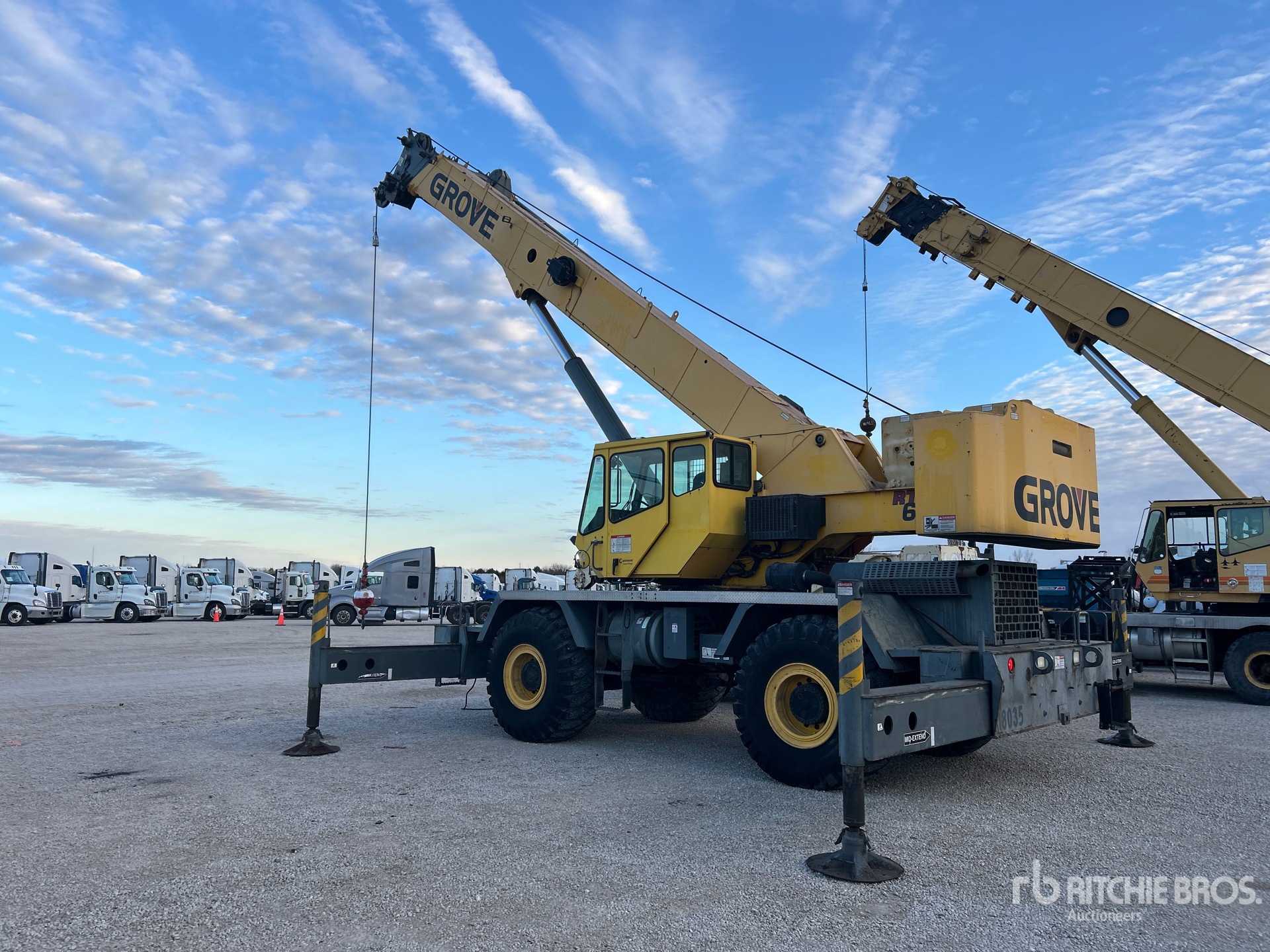 General Appearance with Imagen: esquina trasera izquierda