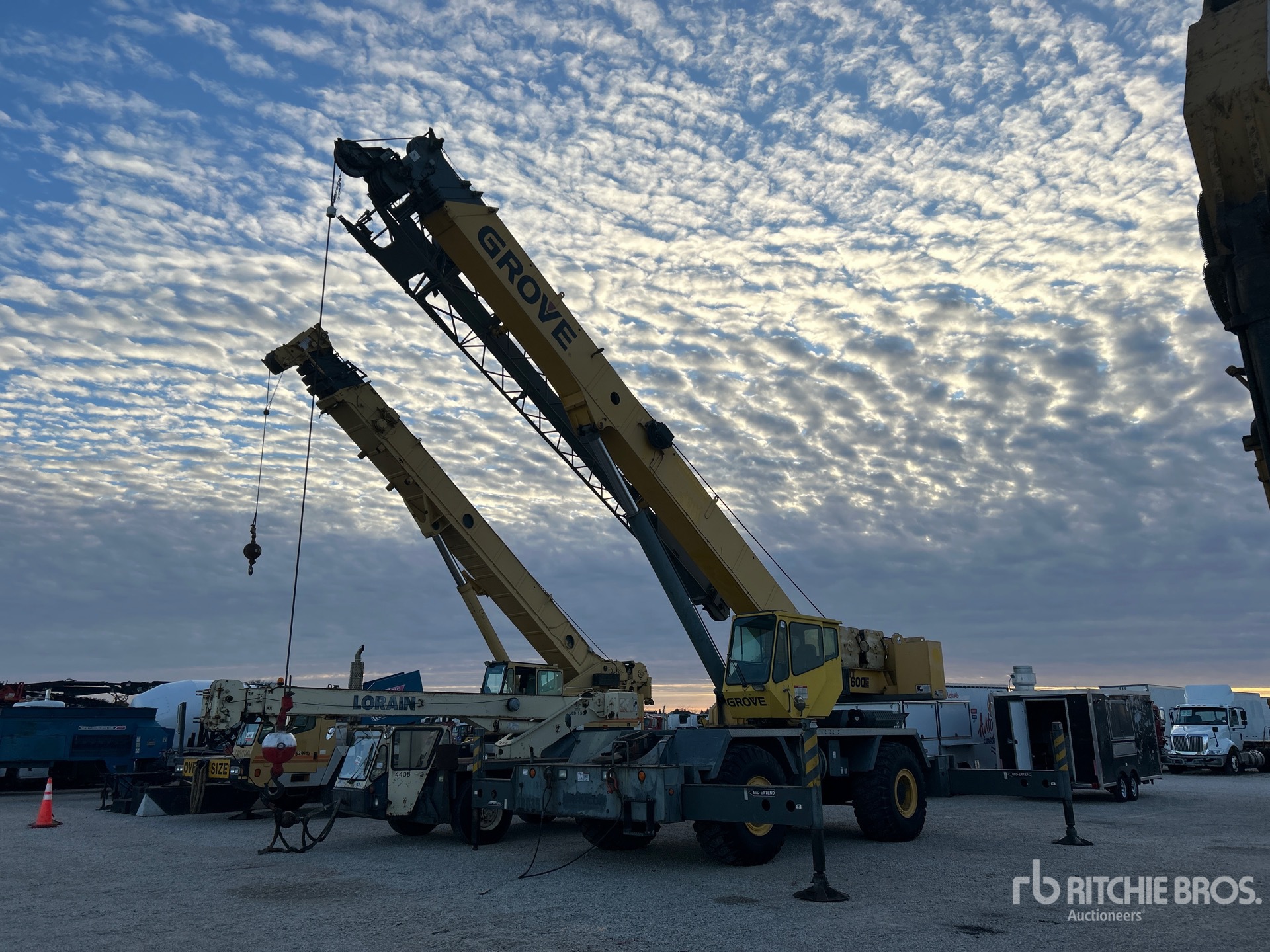 General Appearance with Featured Photo