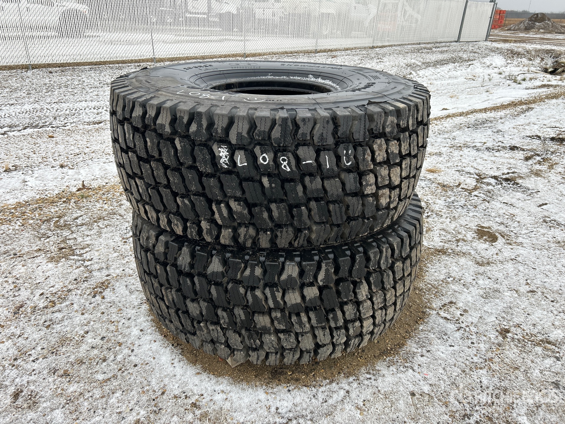 General Appearance with Foto, angolo anteriore destro