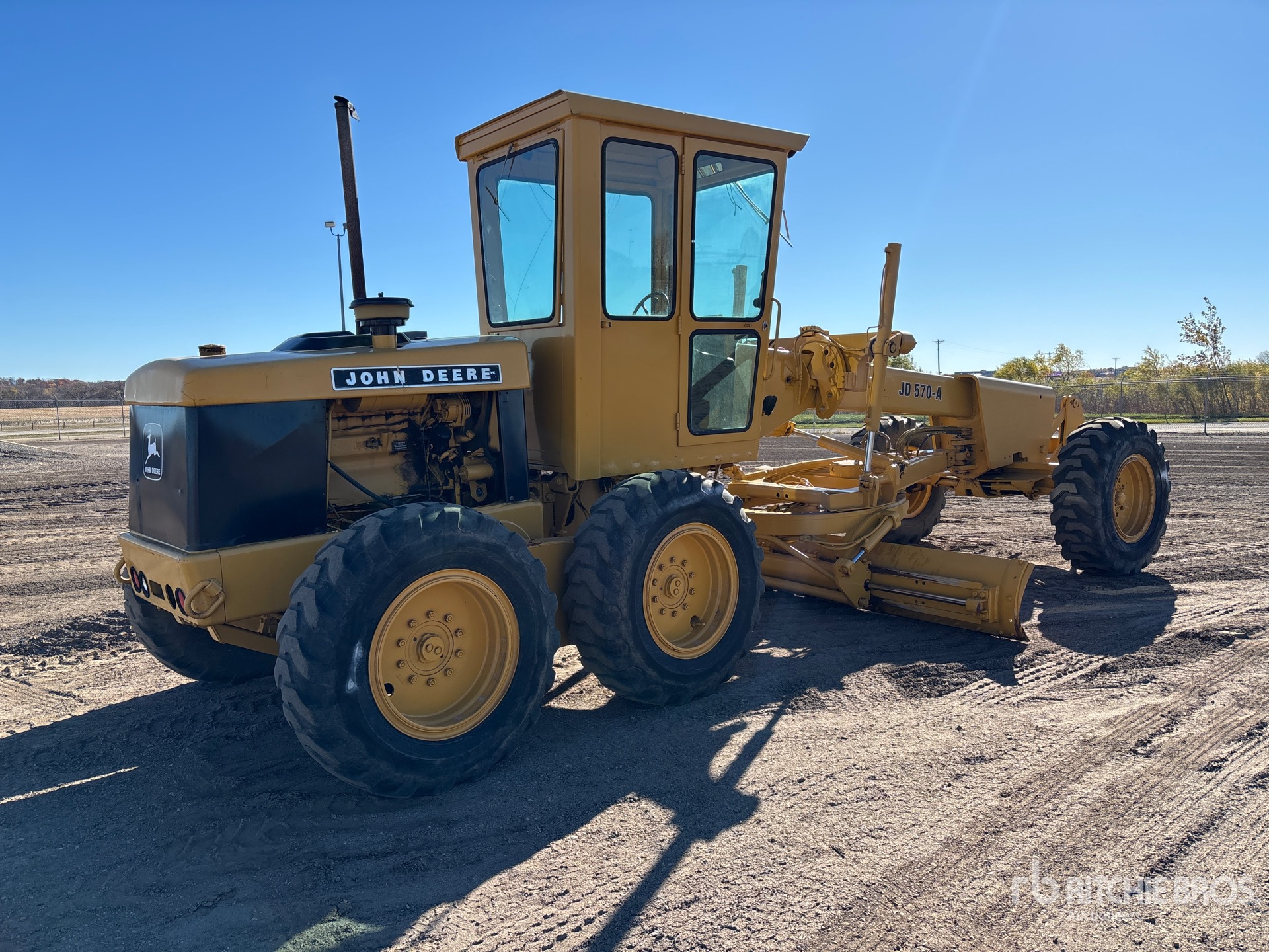 General Appearance with Imagen: esquina trasera derecha