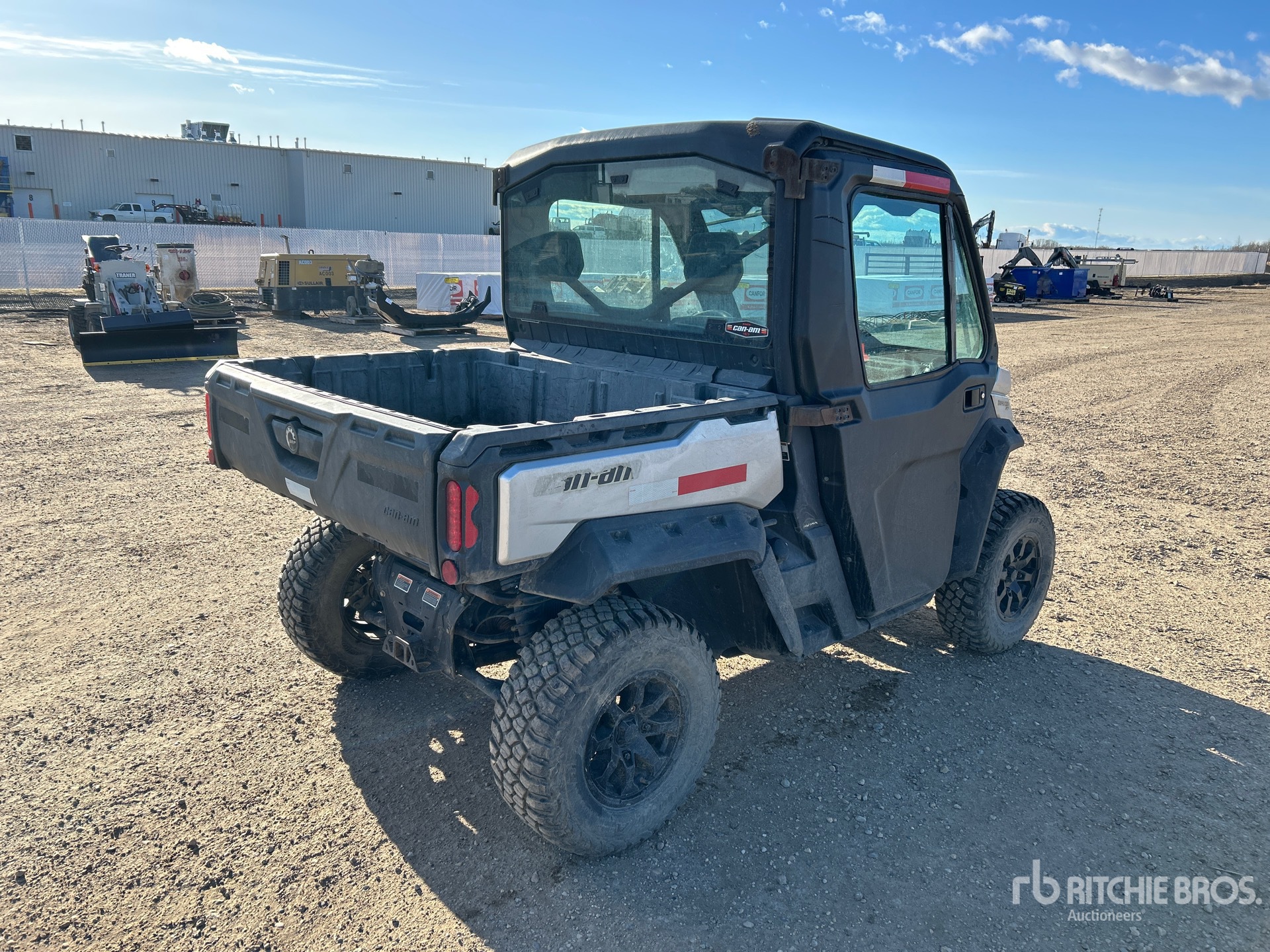 General Appearance with Imagen: esquina trasera derecha