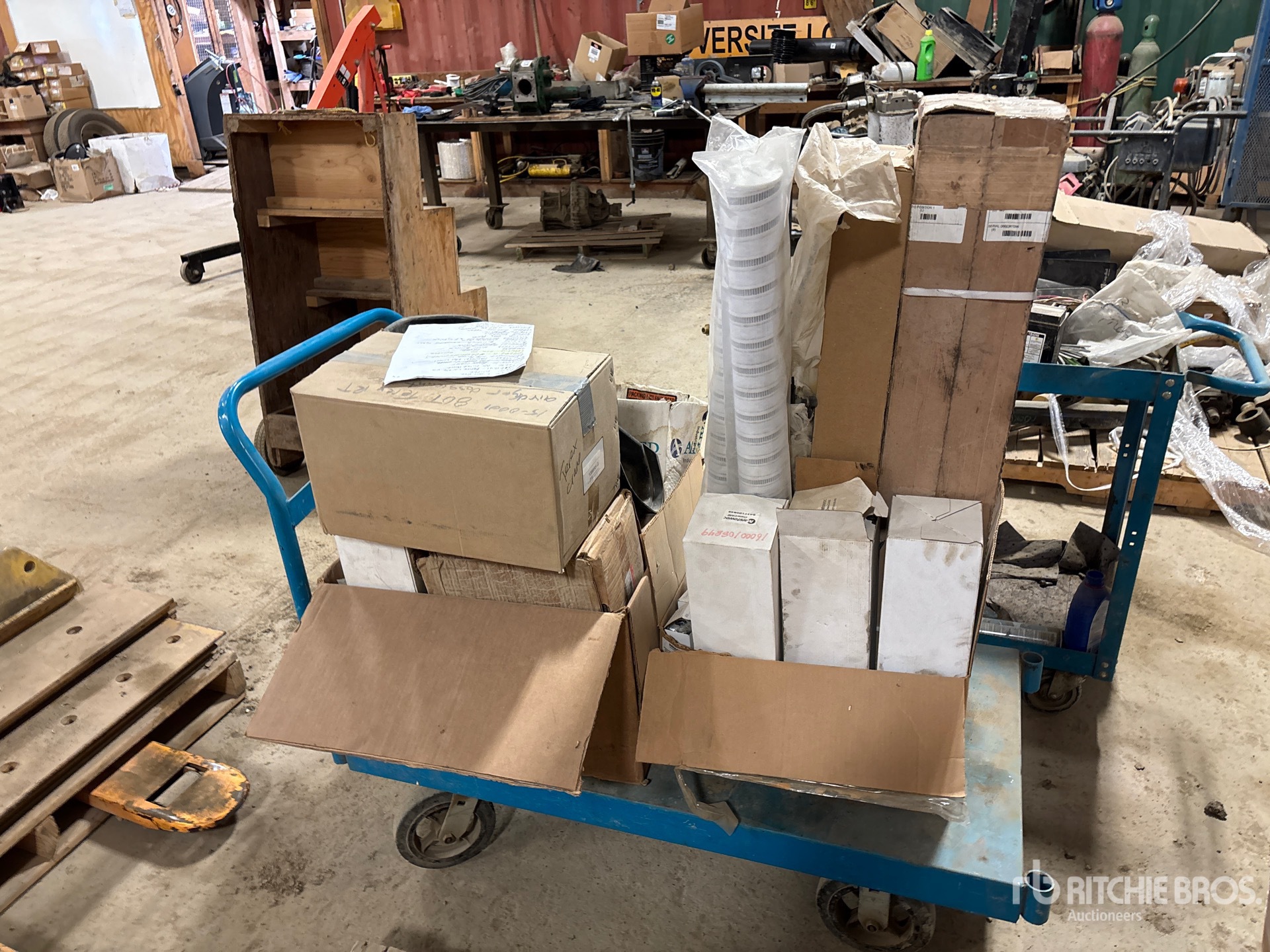 General Appearance with Bild, Ecke hinten links