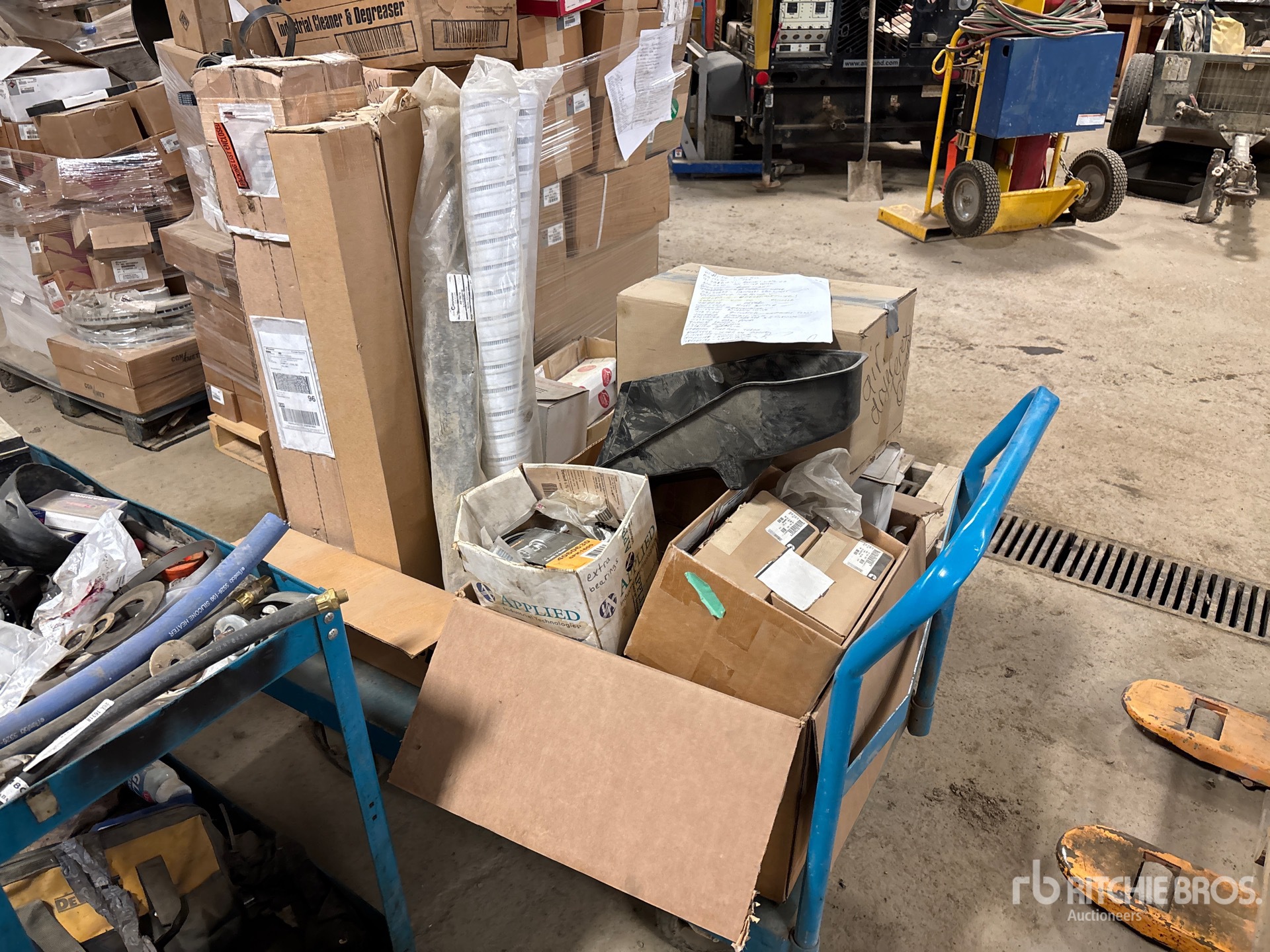 General Appearance with Bild, Ecke vorne rechts