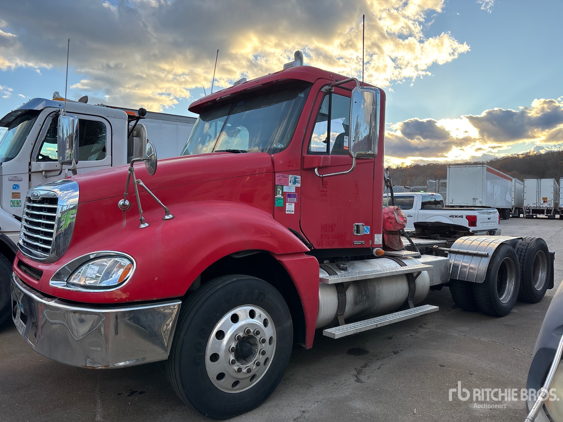 General Appearance with Featured Photo