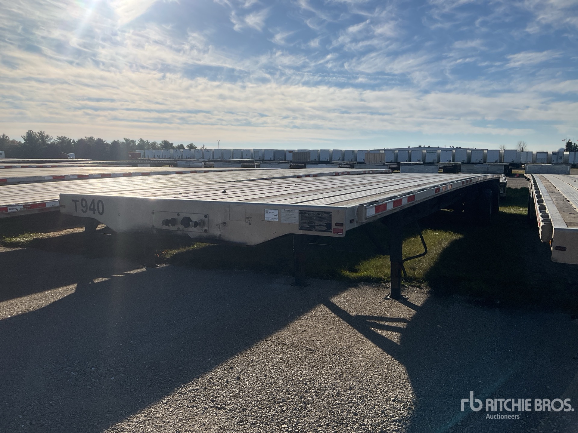 General Appearance with Bild, Ecke vorne links