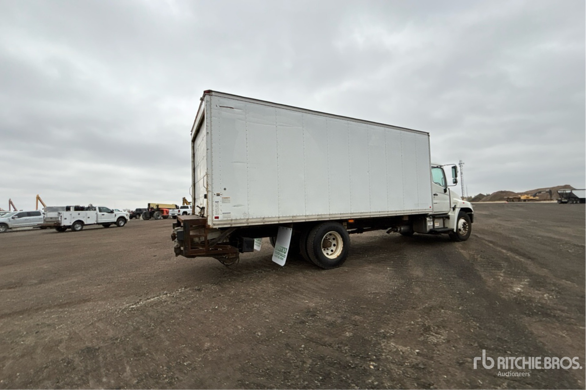 General Appearance with Imagen: esquina trasera derecha