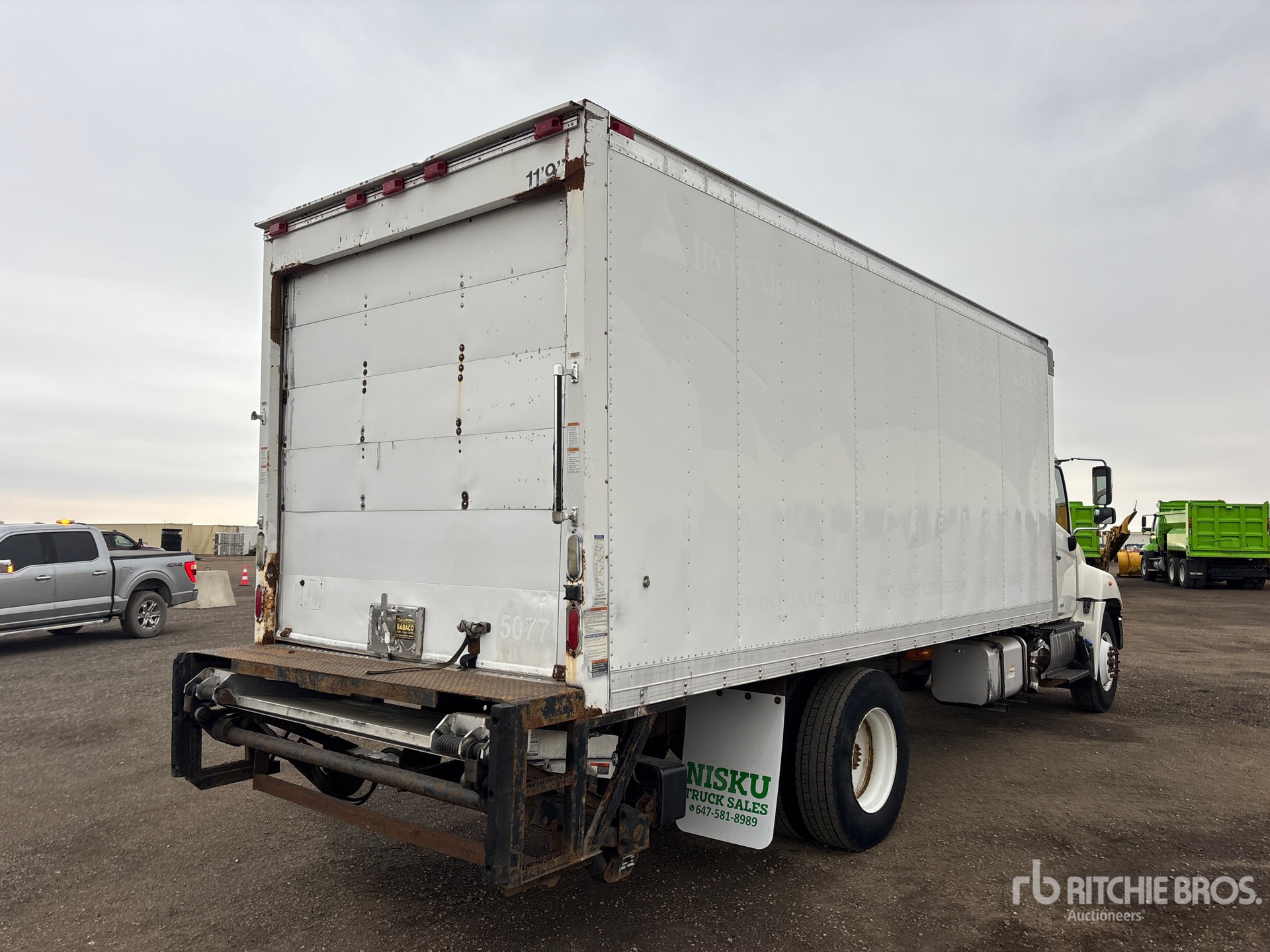 General Appearance with Picture, Right Rear Corner