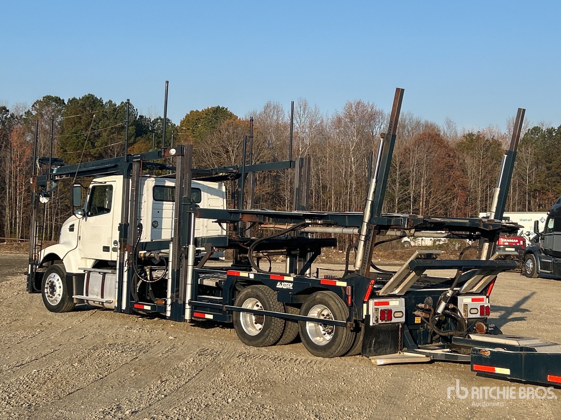 General Appearance with Bild, Ecke hinten links