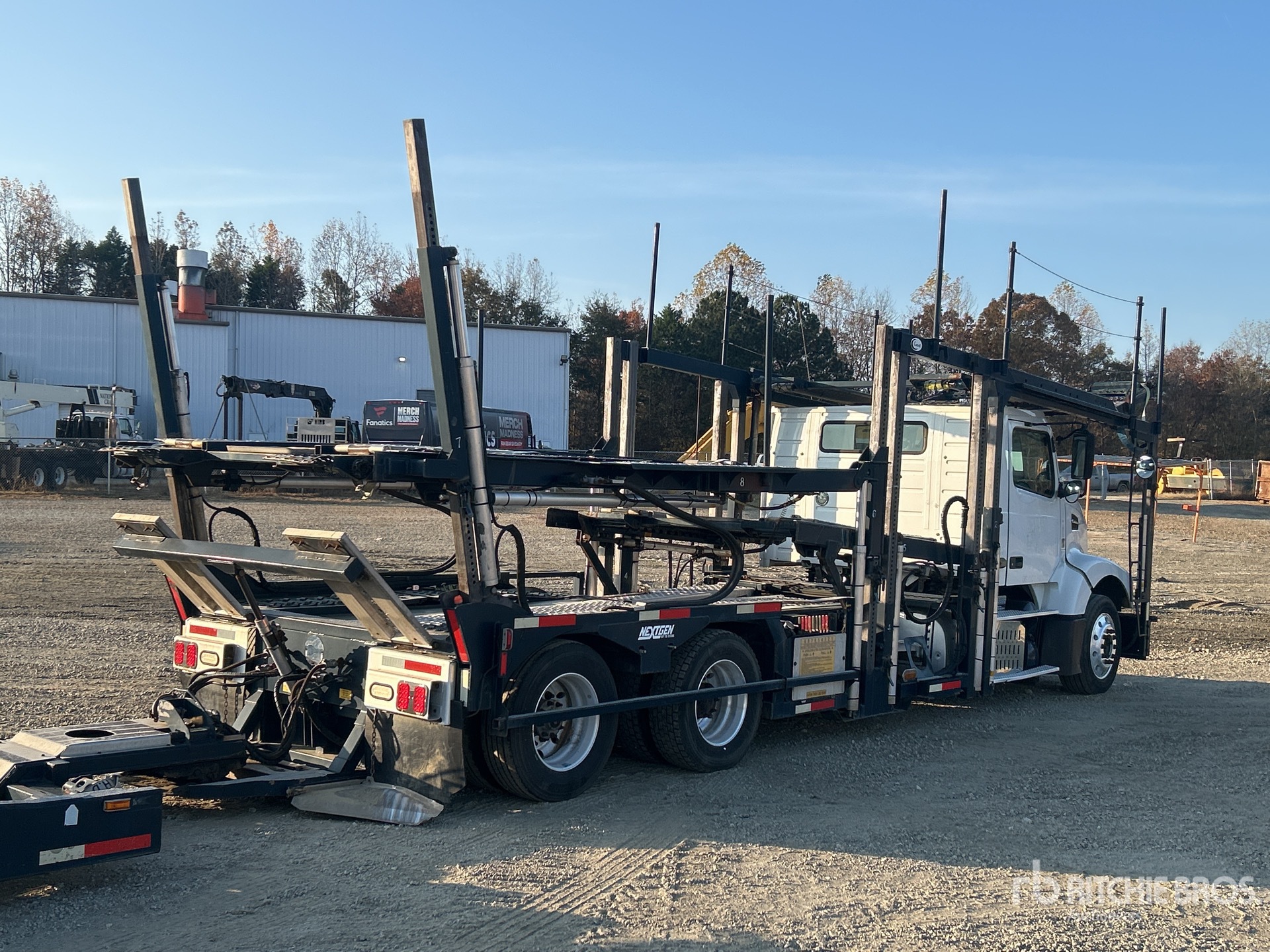 General Appearance with Bild, Ecke hinten rechts