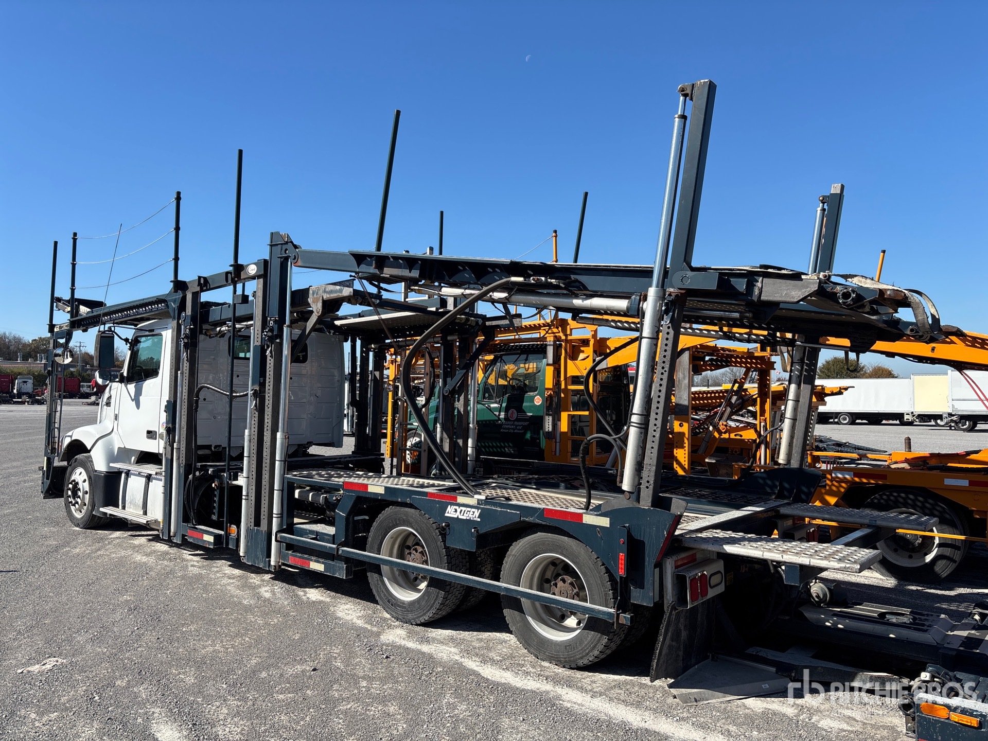 Aspect général with Image, coin arrière gauche